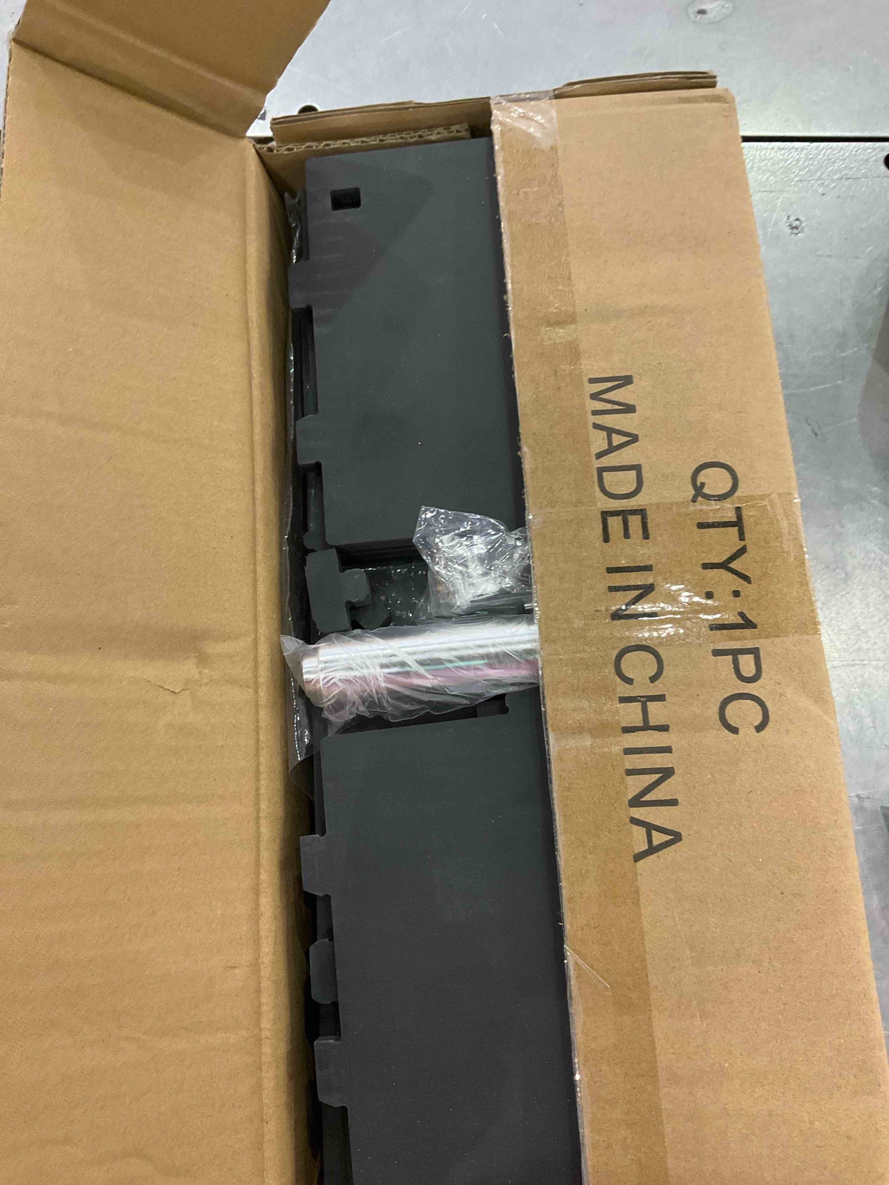 https://s3.amazonaws.com/lotting-images-prod/BargainHunt/EXS01231915_1712753125960.jpeg