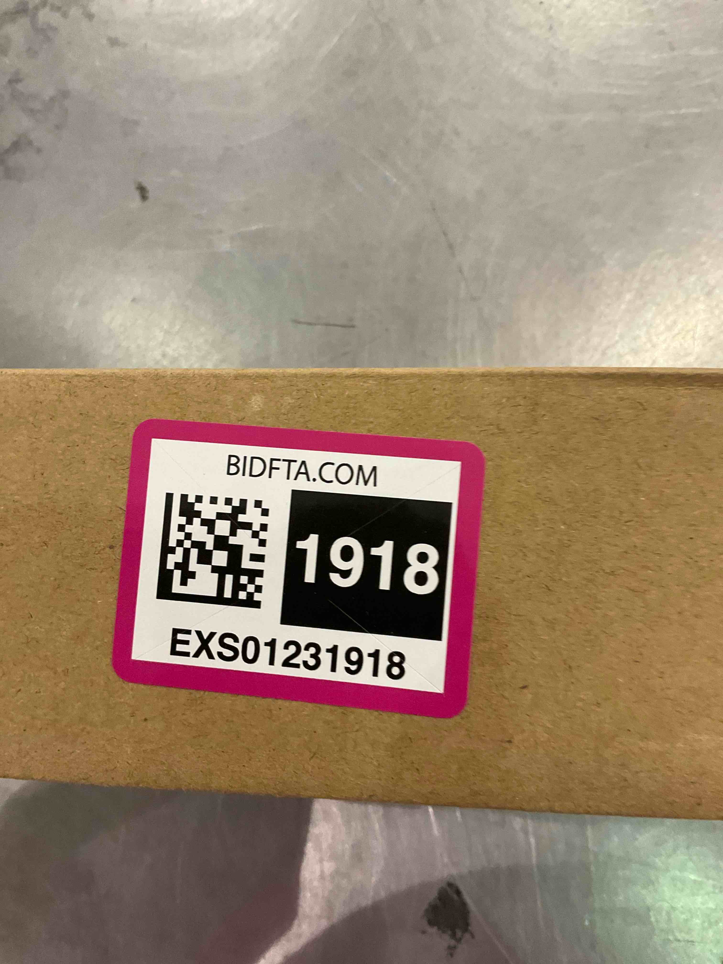 https://s3.amazonaws.com/lotting-images-prod/BargainHunt/EXS01231918_1712753521626.jpeg