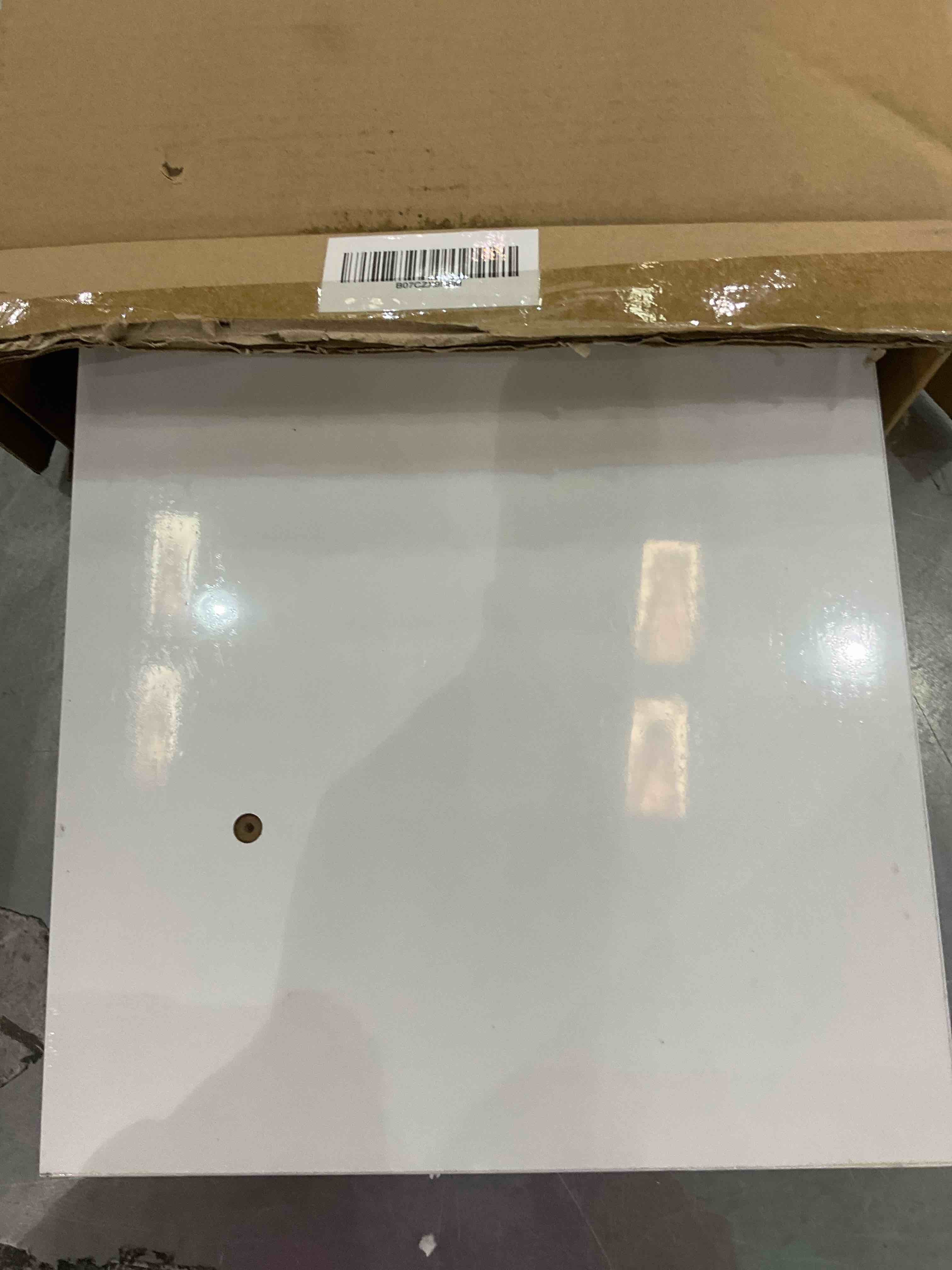 https://s3.amazonaws.com/lotting-images-prod/BargainHunt/EXS01231955_1712760140825.jpeg