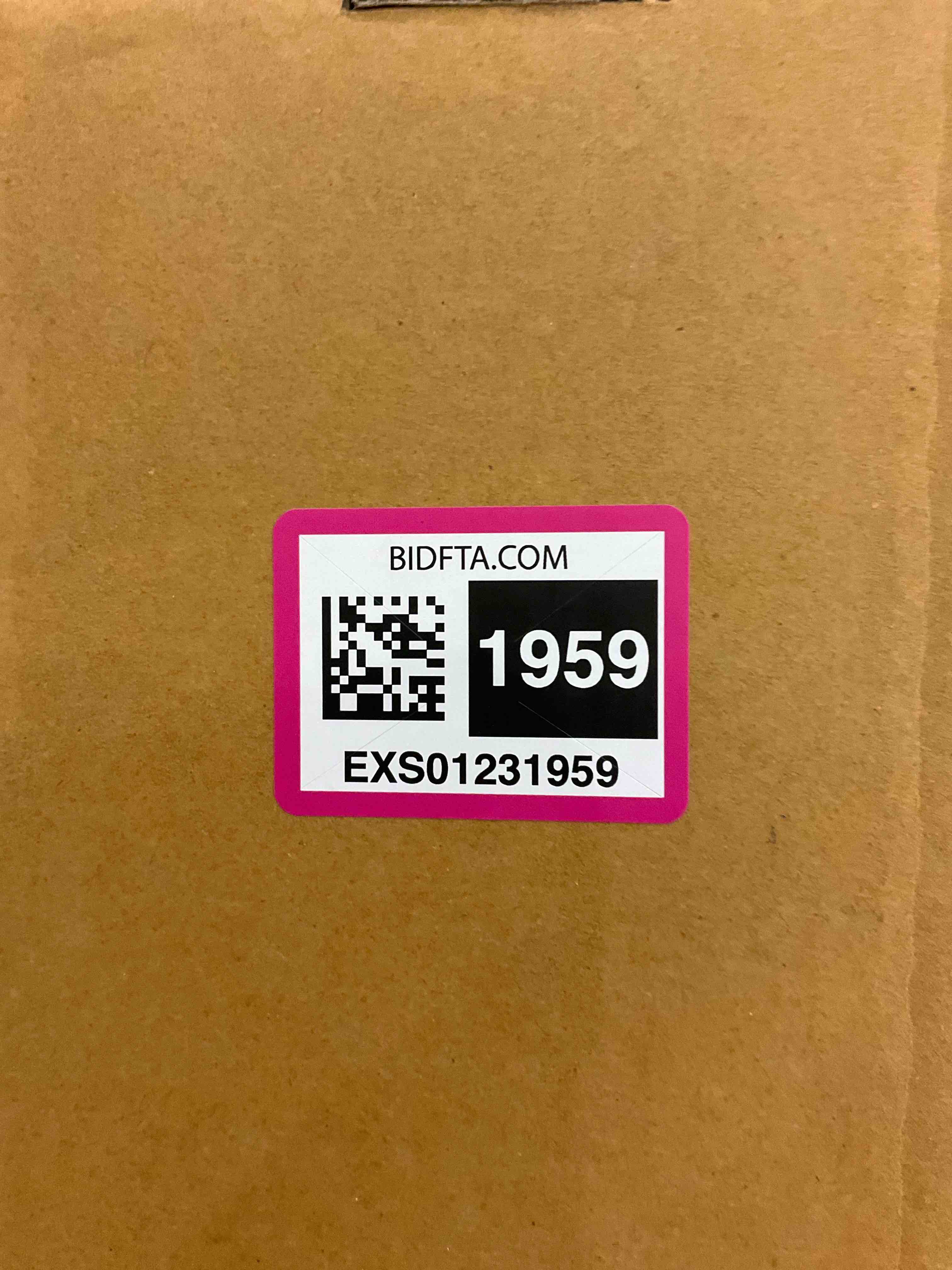 https://s3.amazonaws.com/lotting-images-prod/BargainHunt/EXS01231959_1712760695885.jpeg