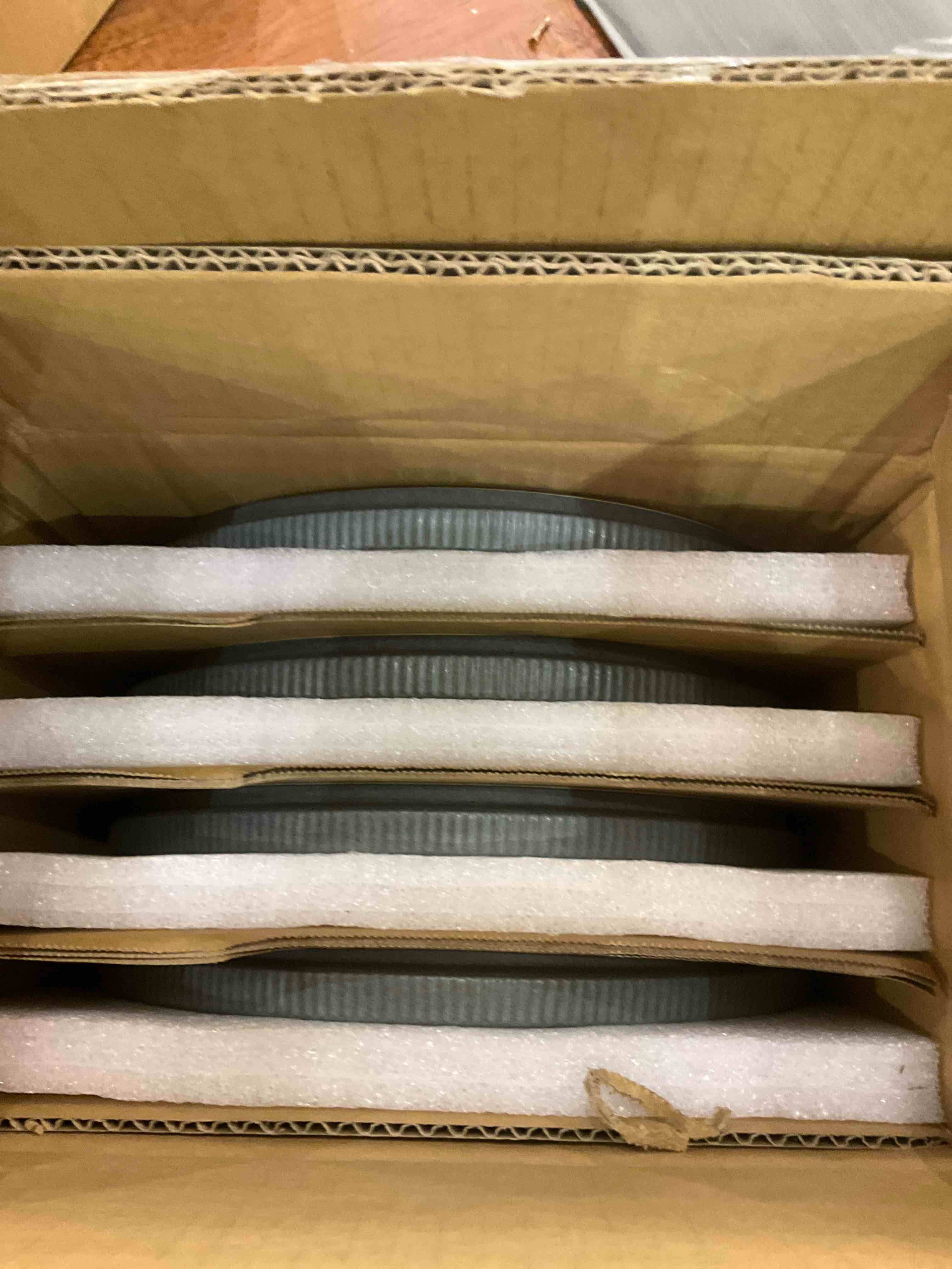 https://s3.amazonaws.com/lotting-images-prod/BargainHunt/EXS01232108_1712342349941.jpeg
