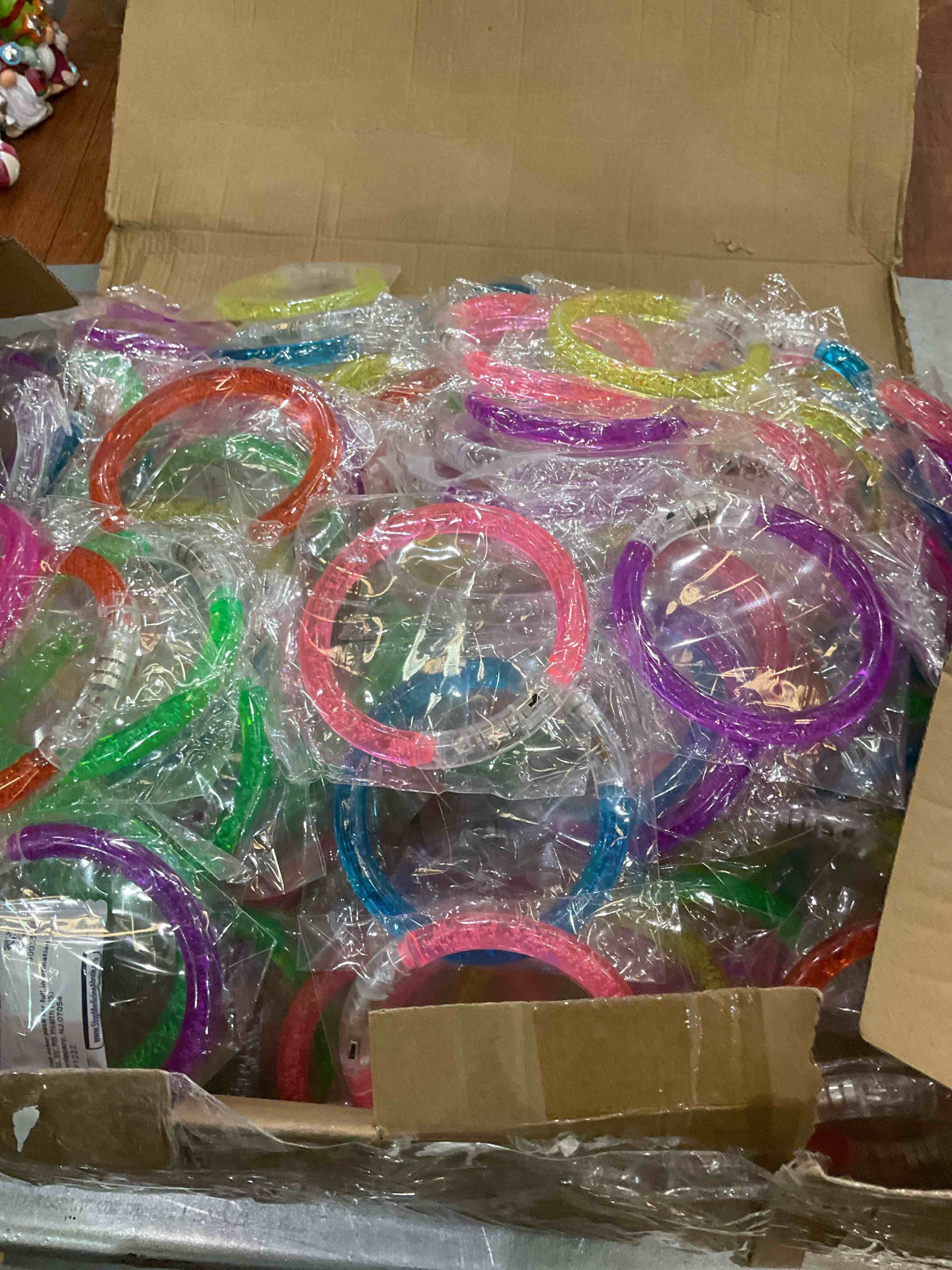 https://s3.amazonaws.com/lotting-images-prod/BargainHunt/EXS01232192_1712597179219.jpeg