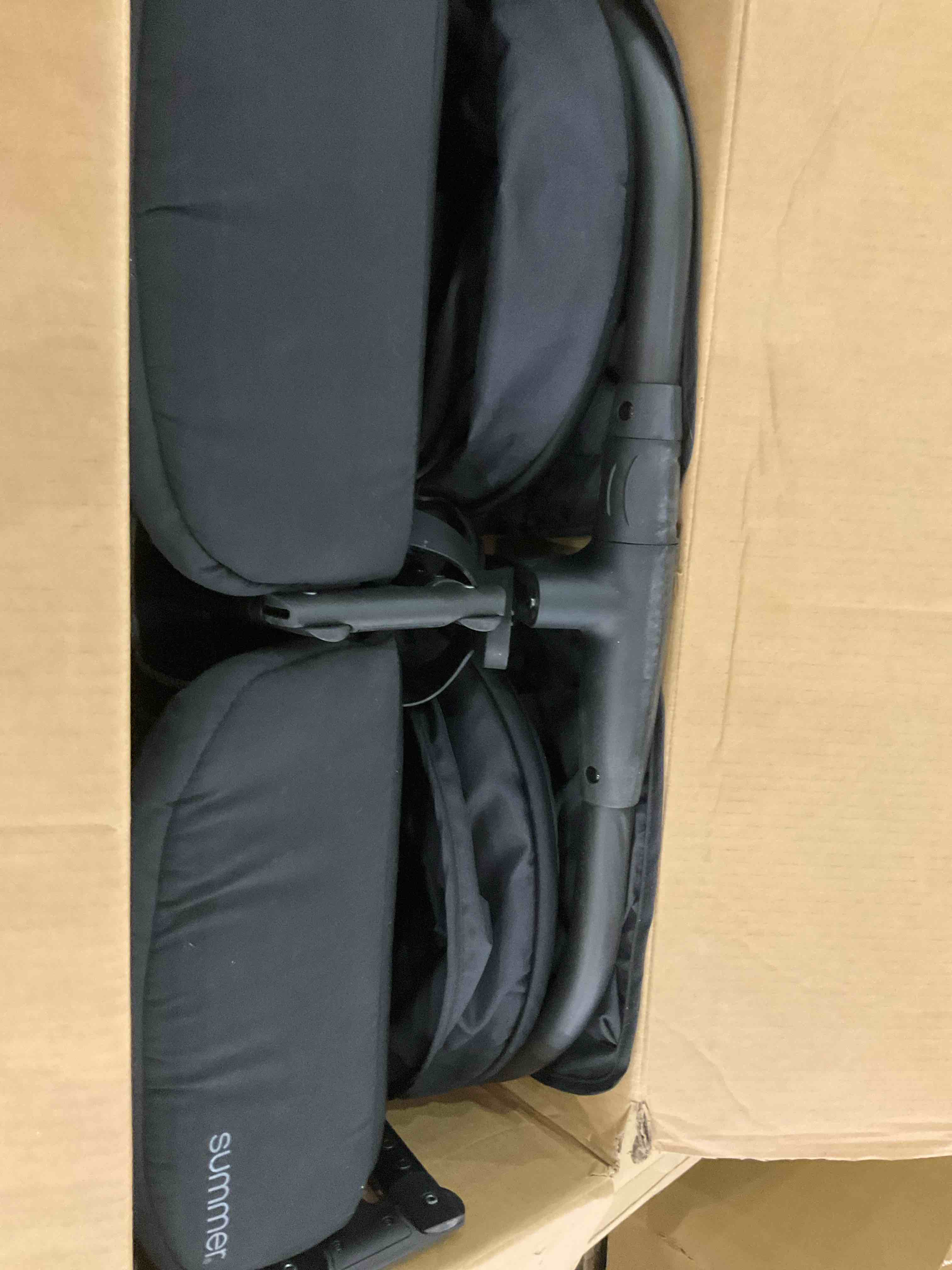 https://s3.amazonaws.com/lotting-images-prod/BargainHunt/EXS01232265_1712670108845.jpeg