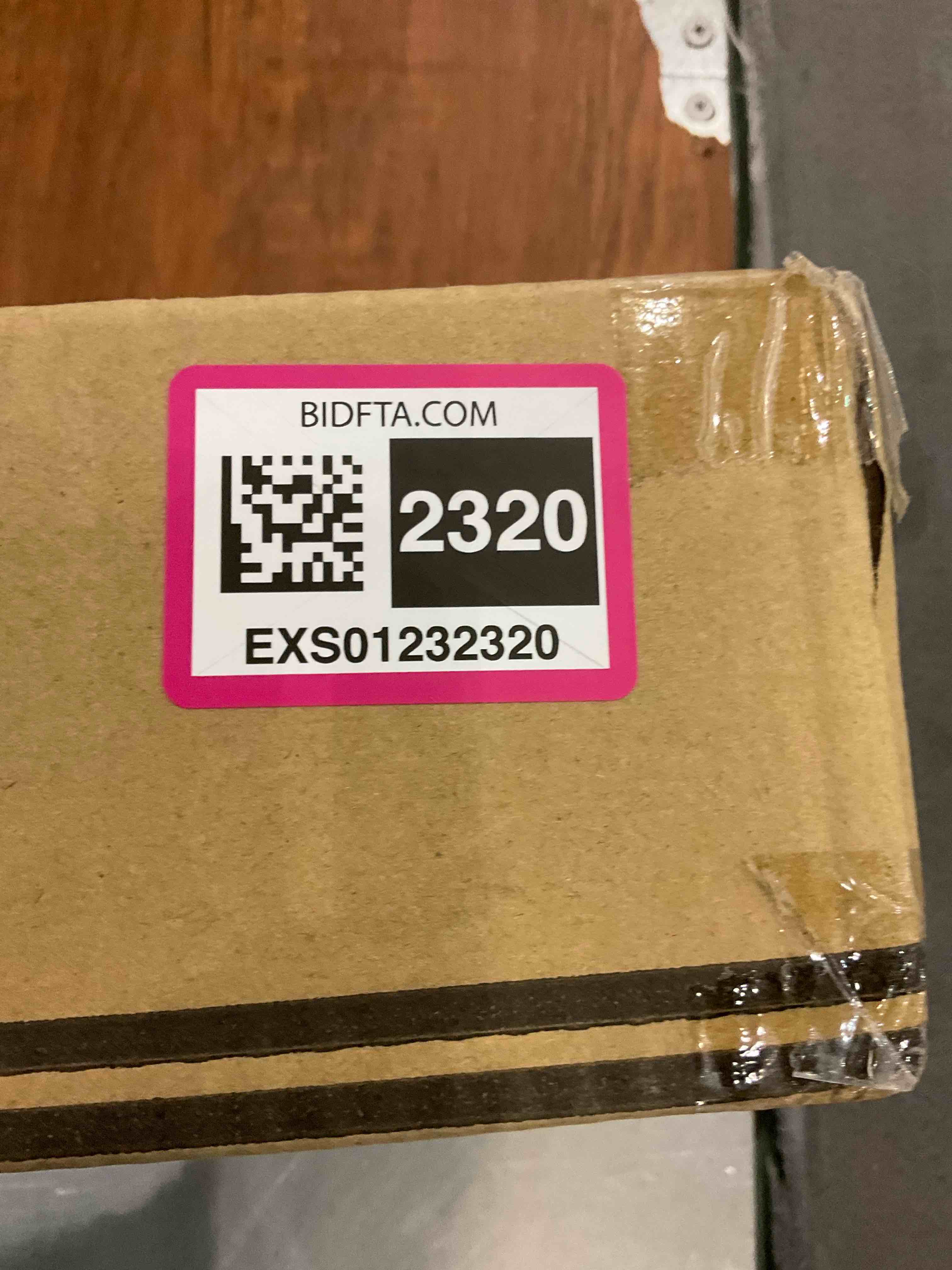 https://s3.amazonaws.com/lotting-images-prod/BargainHunt/EXS01232320_1712680674855.jpeg