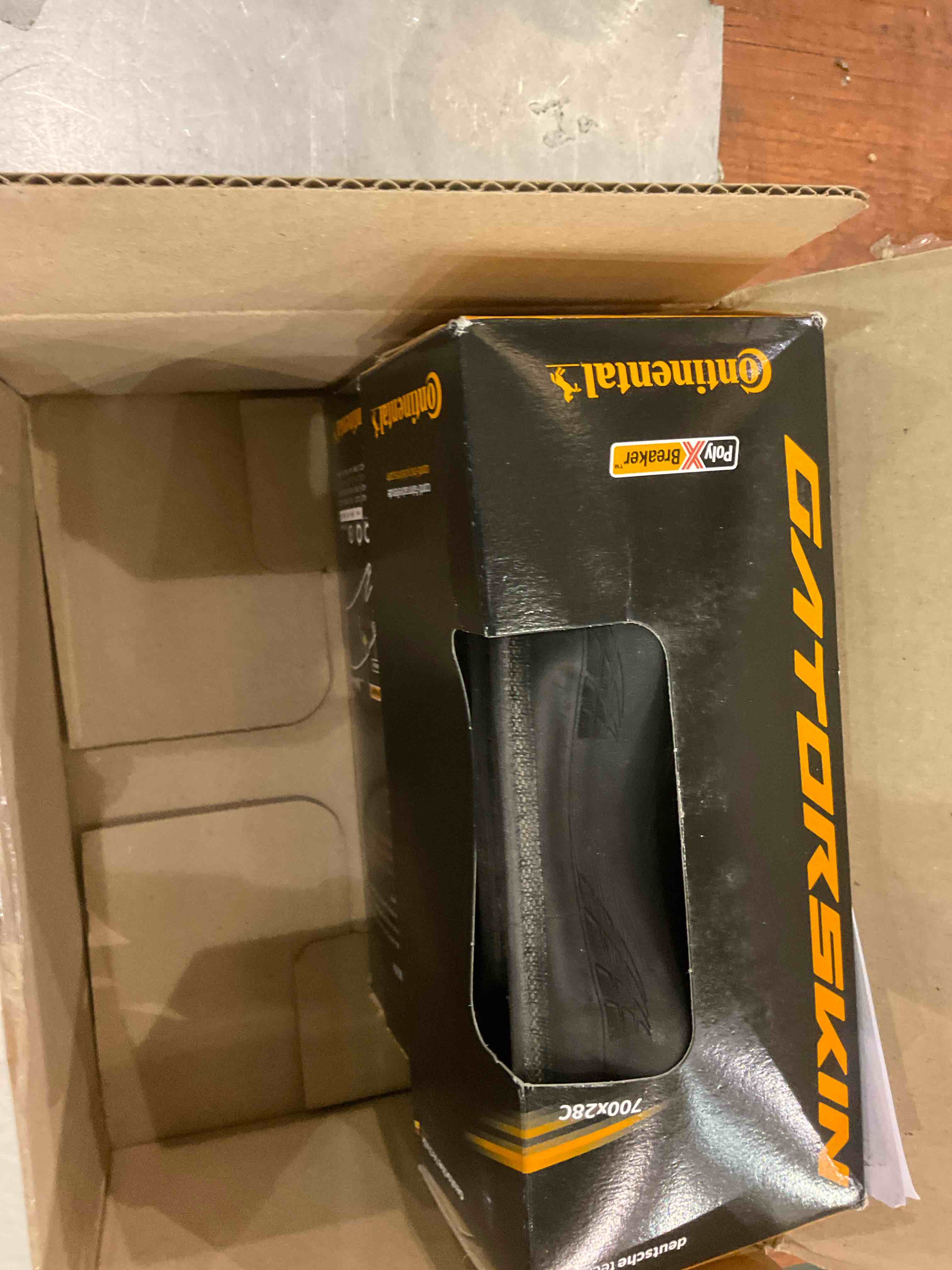 https://s3.amazonaws.com/lotting-images-prod/BargainHunt/EXS01232321_1712680714819.jpeg