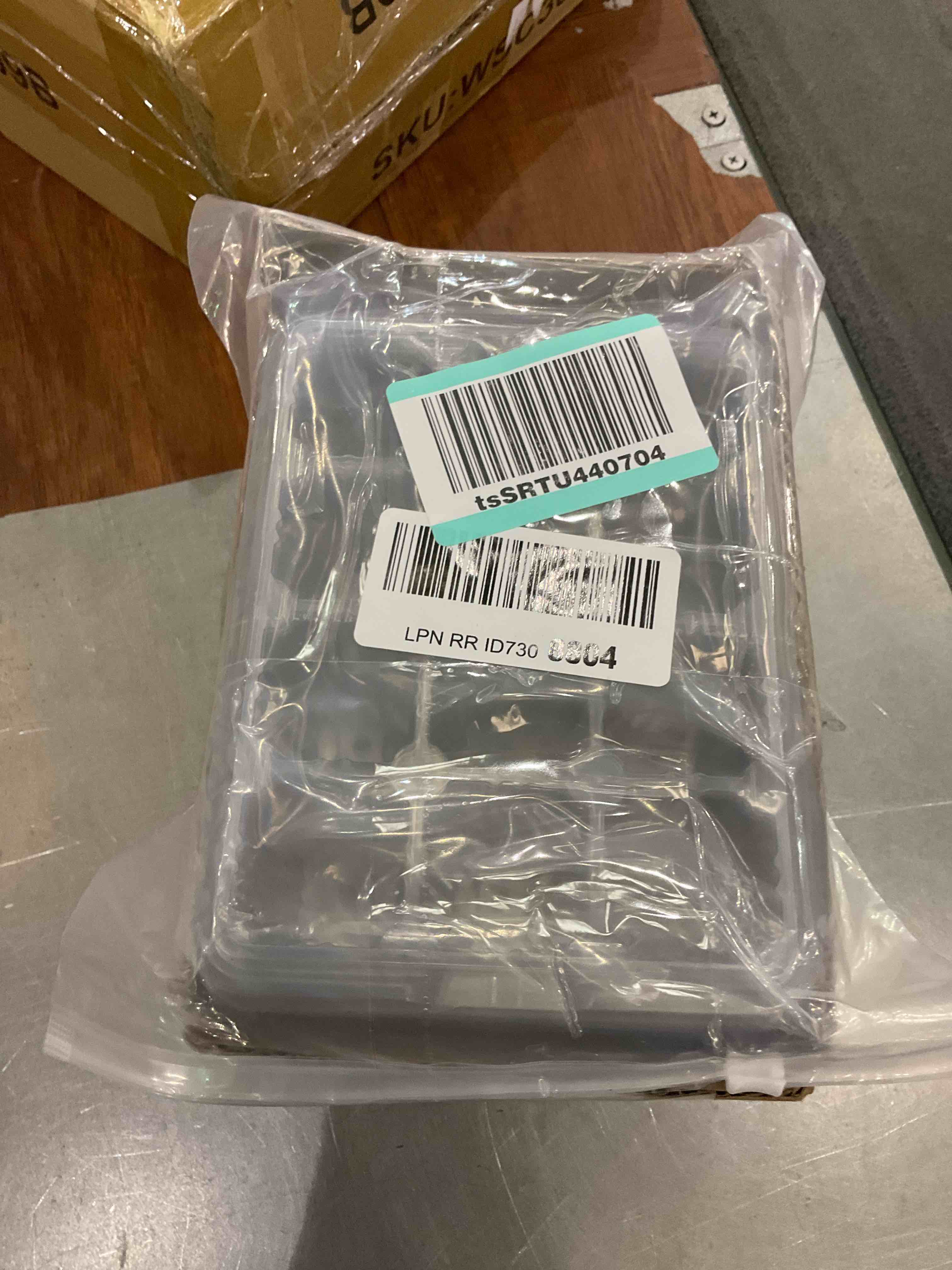 https://s3.amazonaws.com/lotting-images-prod/BargainHunt/EXS01232329_1712681479783.jpeg
