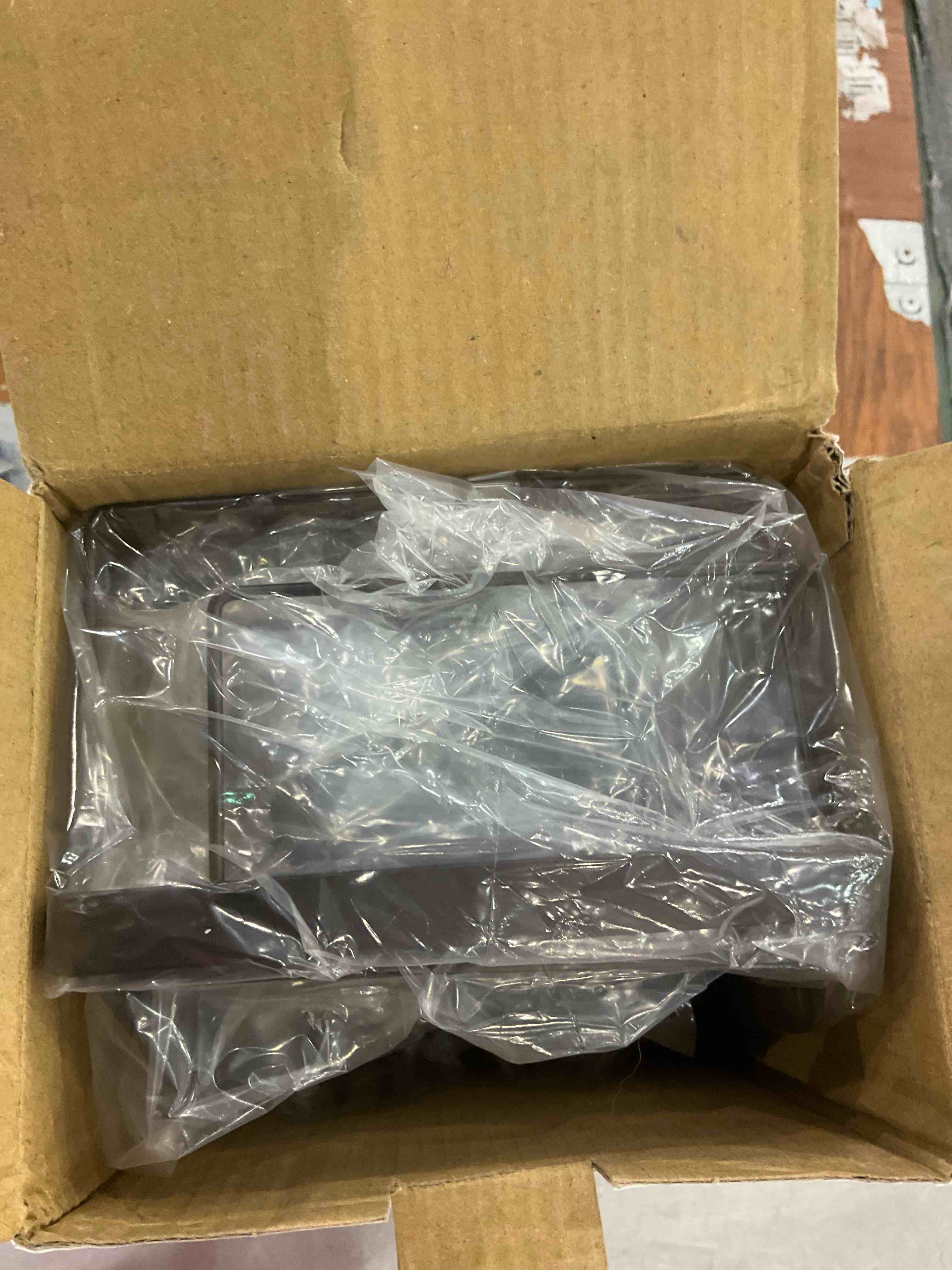 https://s3.amazonaws.com/lotting-images-prod/BargainHunt/EXS01232417_1712751427764.jpeg