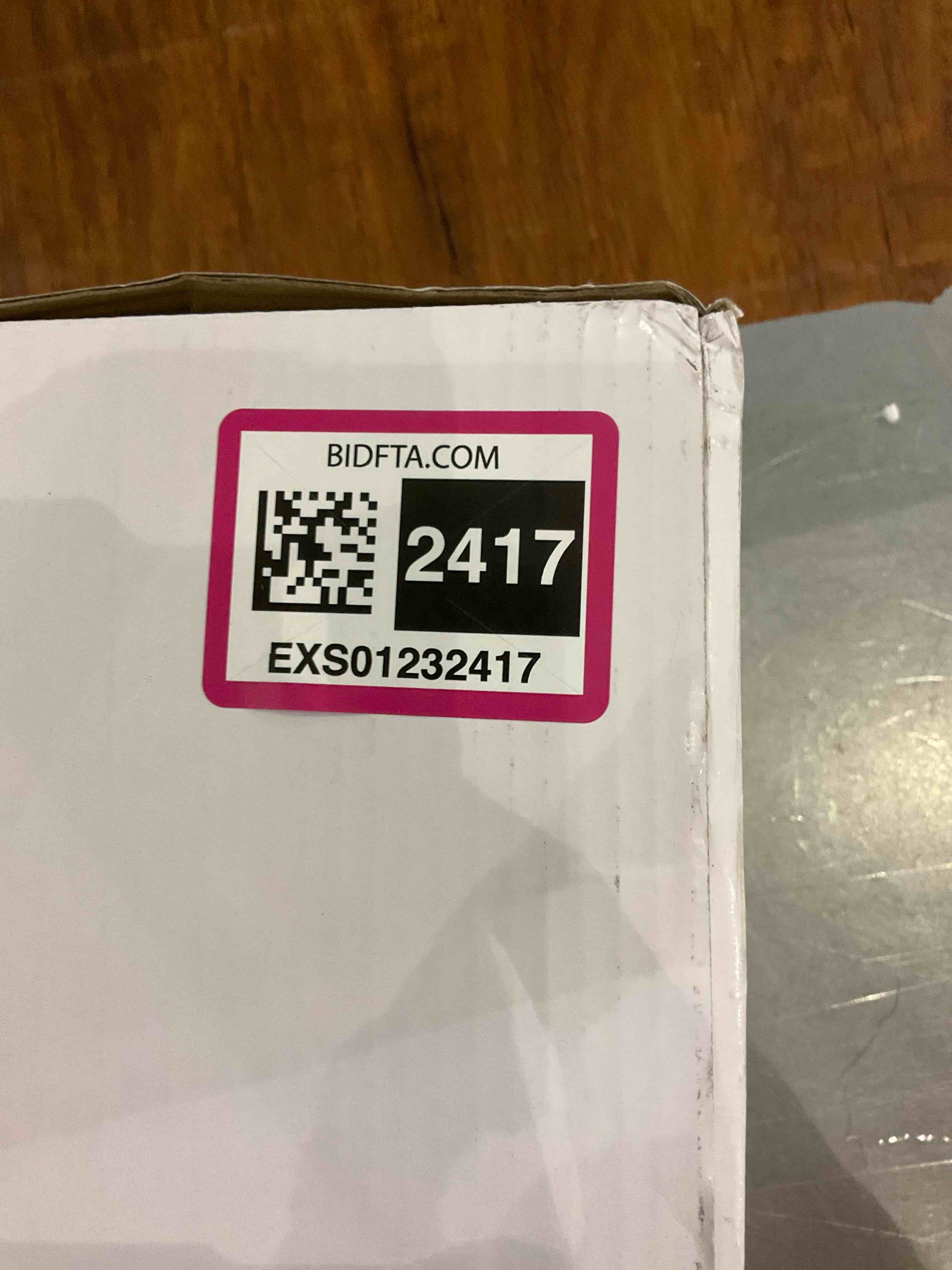 https://s3.amazonaws.com/lotting-images-prod/BargainHunt/EXS01232417_1712751450767.jpeg