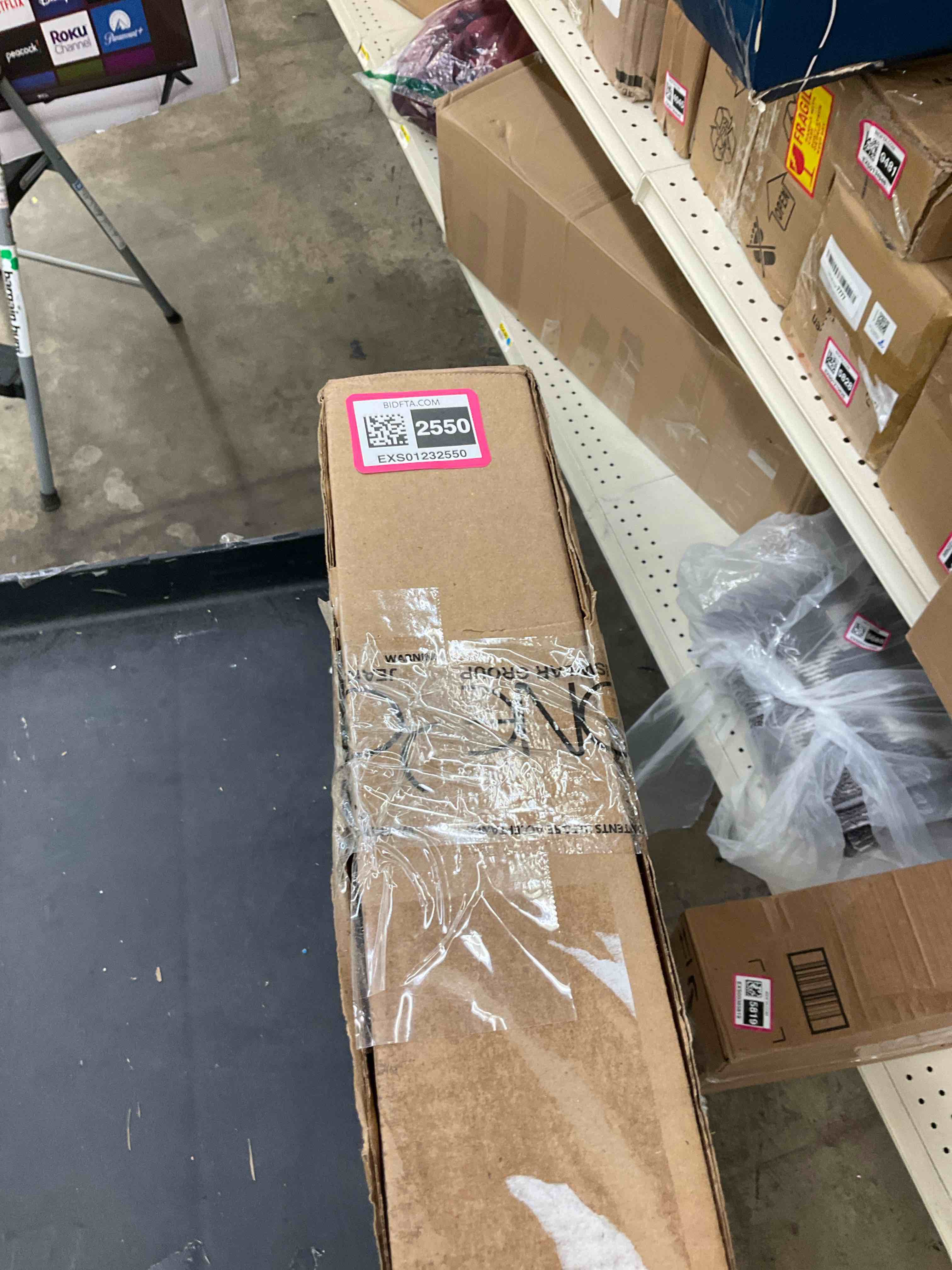 https://s3.amazonaws.com/lotting-images-prod/BargainHunt/EXS01232550_1712940664845.jpeg