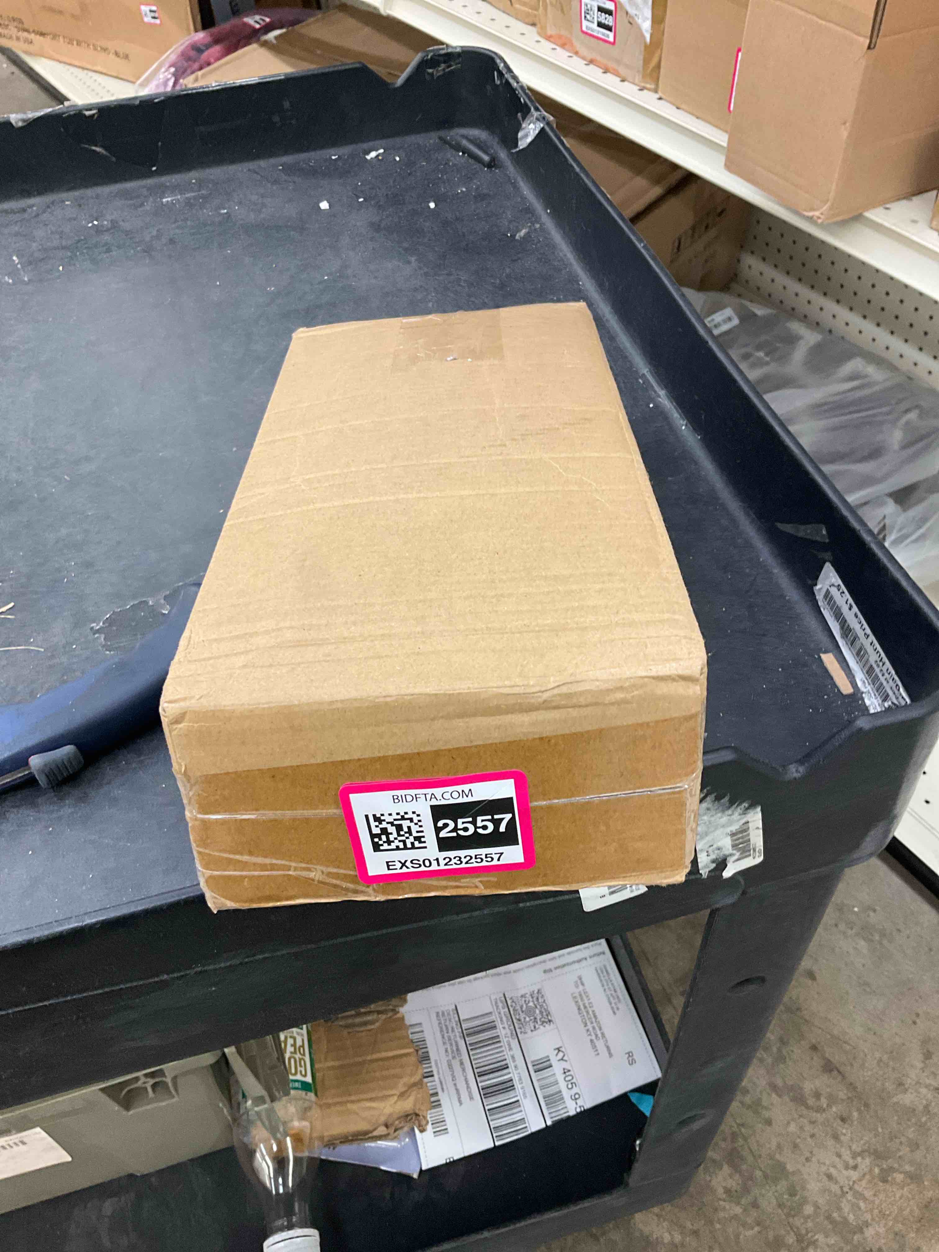 https://s3.amazonaws.com/lotting-images-prod/BargainHunt/EXS01232557_1712941341435.jpeg