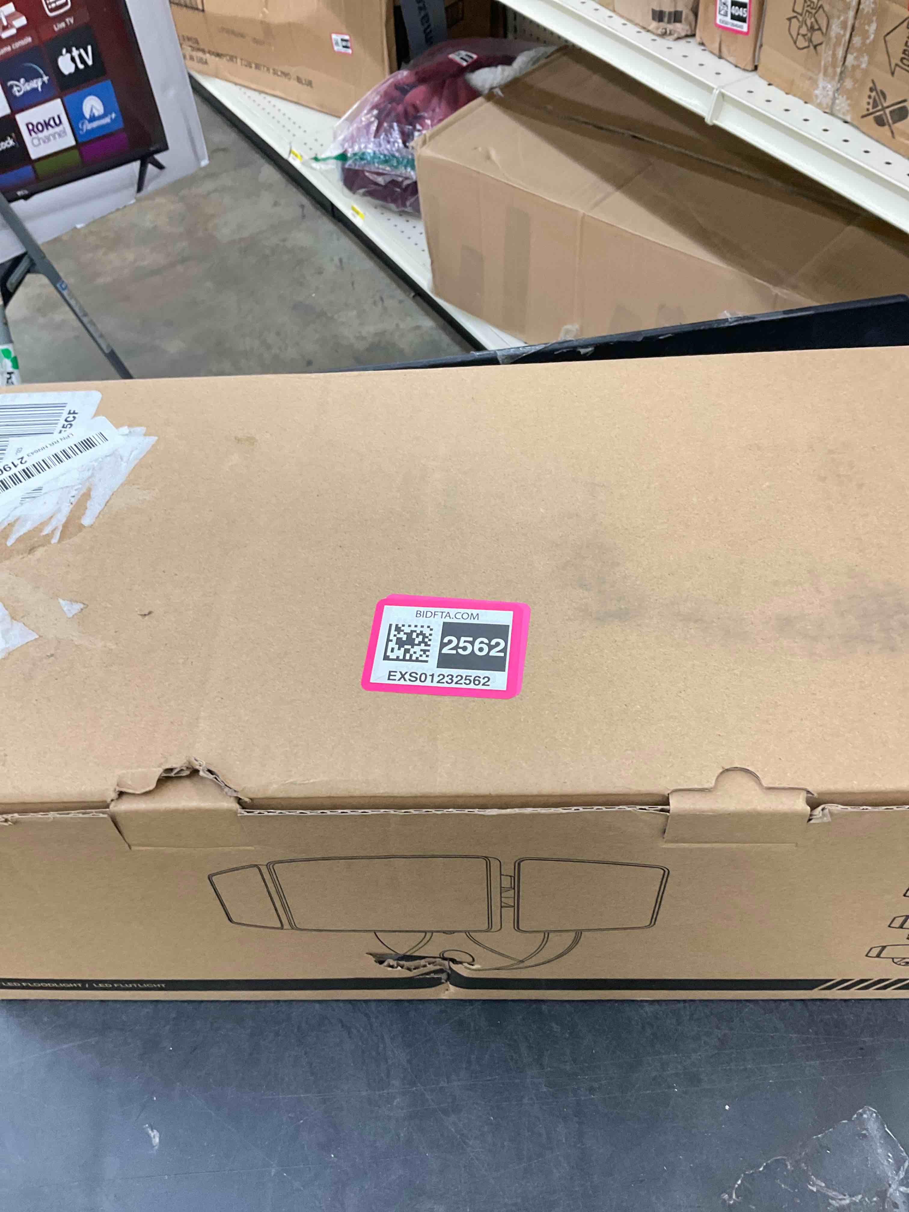 https://s3.amazonaws.com/lotting-images-prod/BargainHunt/EXS01232562_1712942089083.jpeg
