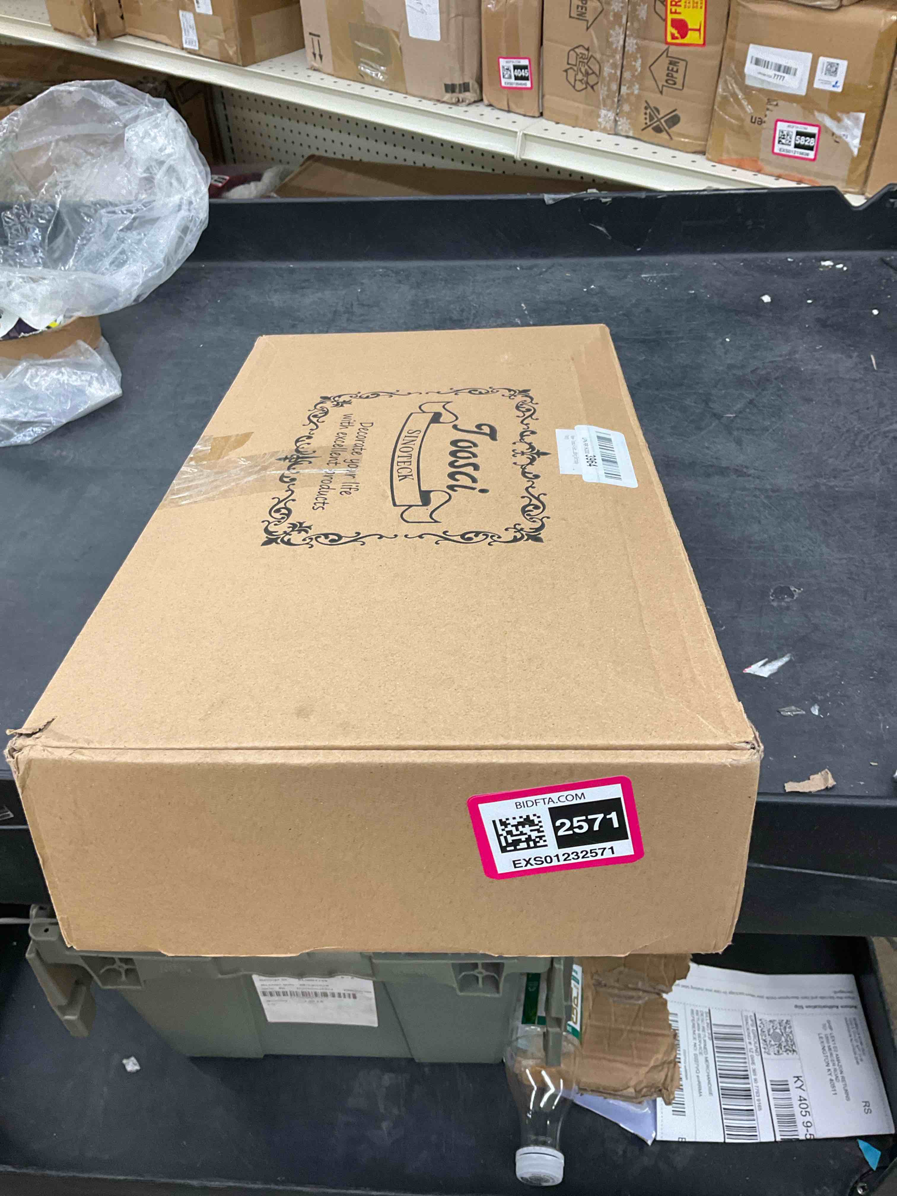 https://s3.amazonaws.com/lotting-images-prod/BargainHunt/EXS01232571_1712947713323.jpeg