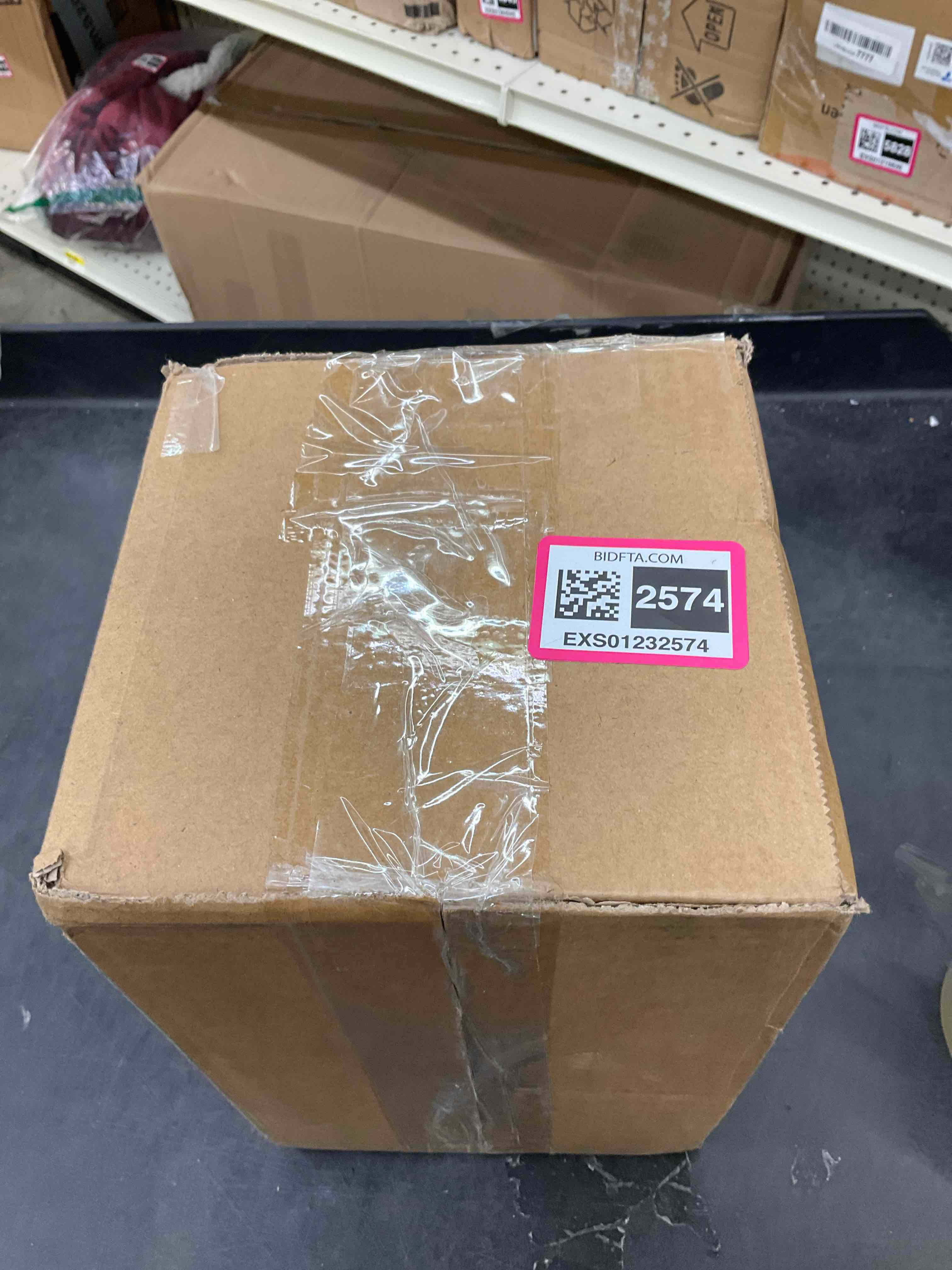 https://s3.amazonaws.com/lotting-images-prod/BargainHunt/EXS01232574_1712948122936.jpeg