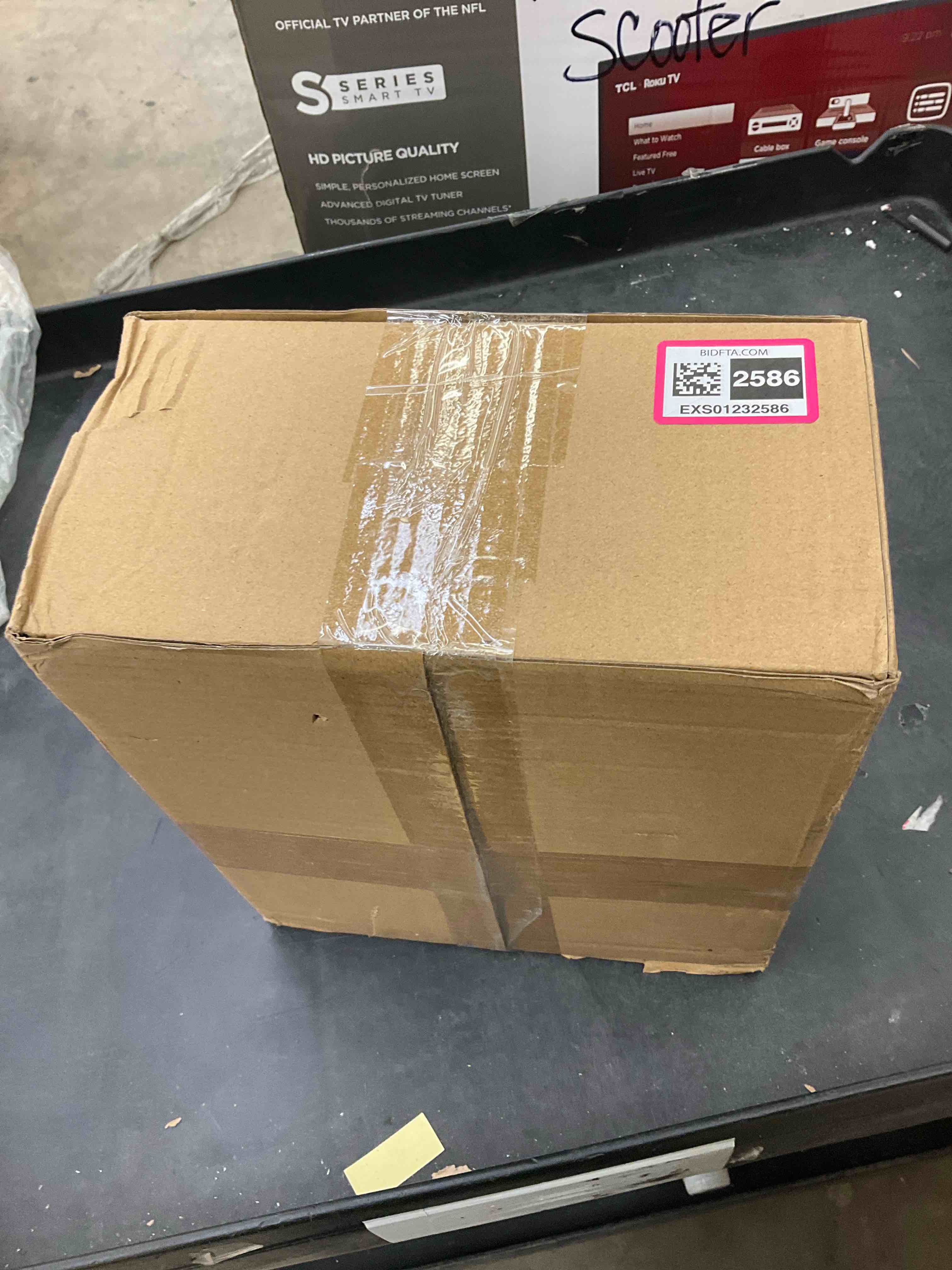 https://s3.amazonaws.com/lotting-images-prod/BargainHunt/EXS01232586_1712949205923.jpeg