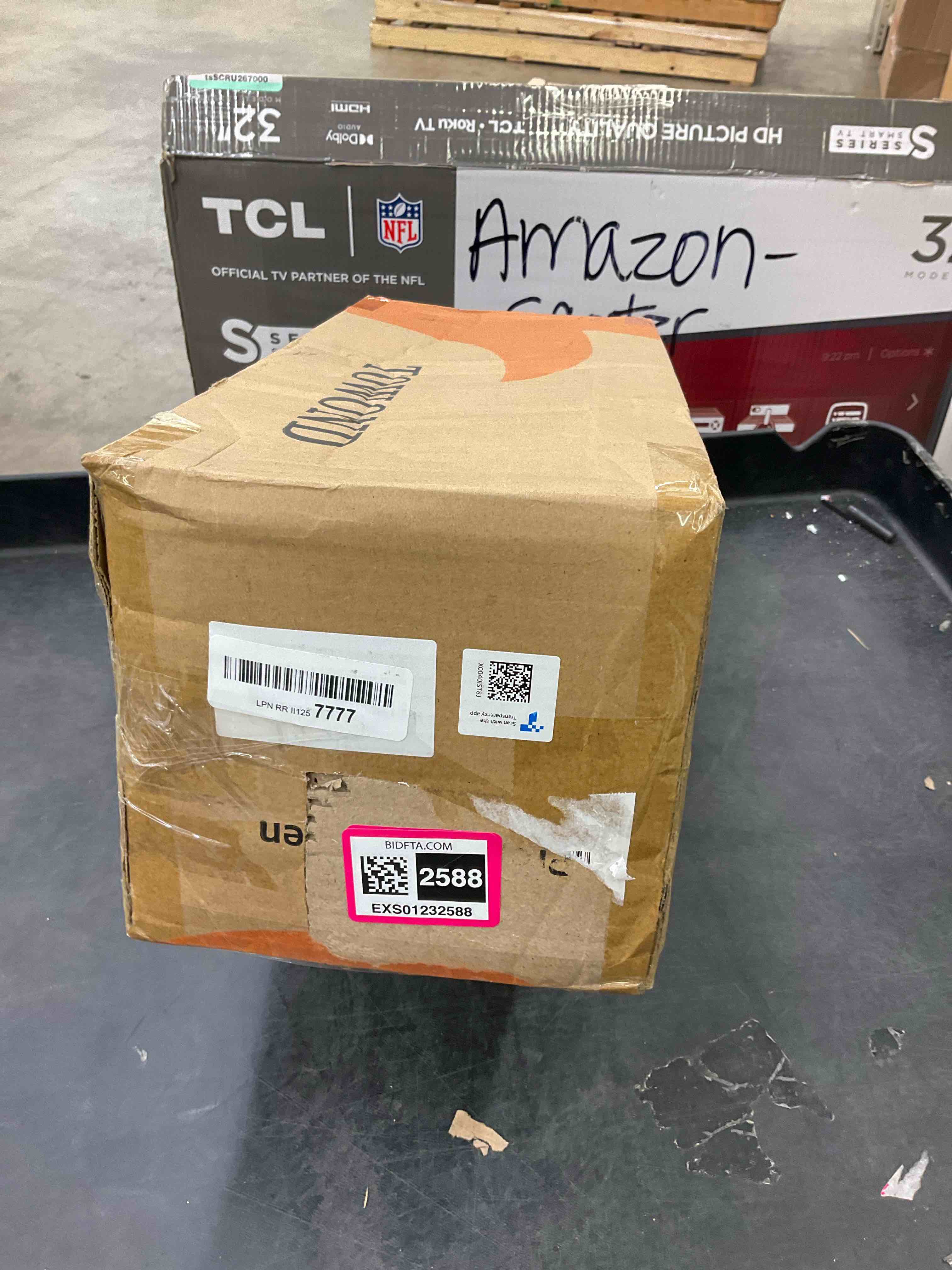 https://s3.amazonaws.com/lotting-images-prod/BargainHunt/EXS01232588_1712949362469.jpeg