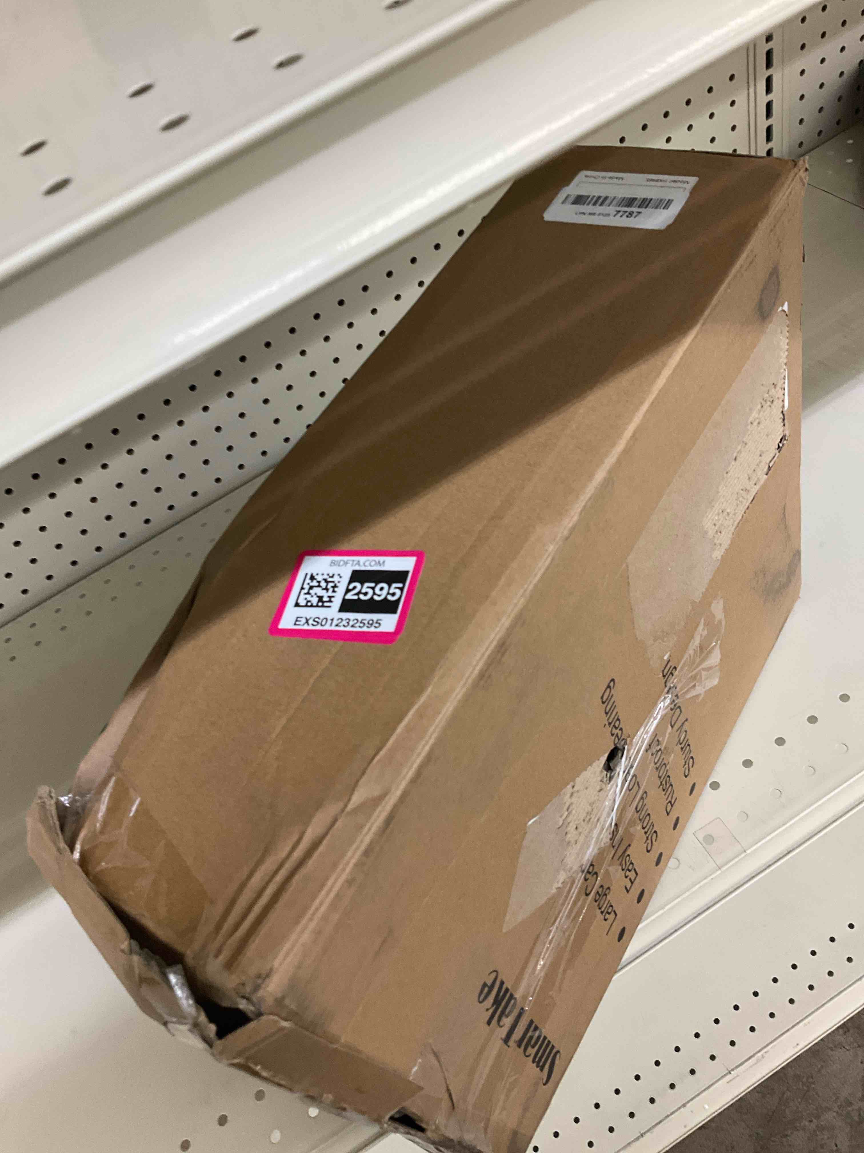 https://s3.amazonaws.com/lotting-images-prod/BargainHunt/EXS01232595_1712950066649.jpeg