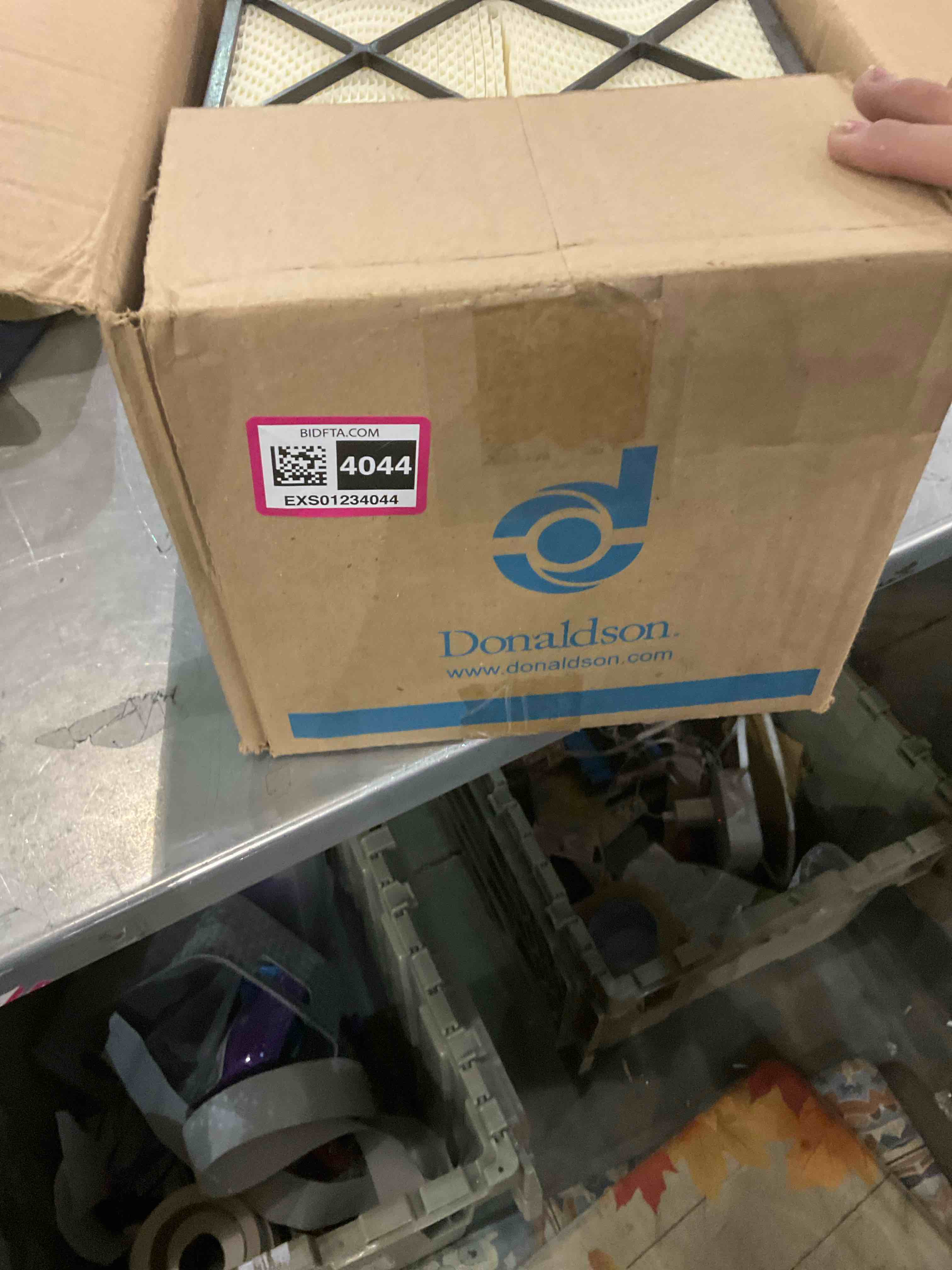 https://s3.amazonaws.com/lotting-images-prod/BargainHunt/EXS01234044_1712234539867.jpeg
