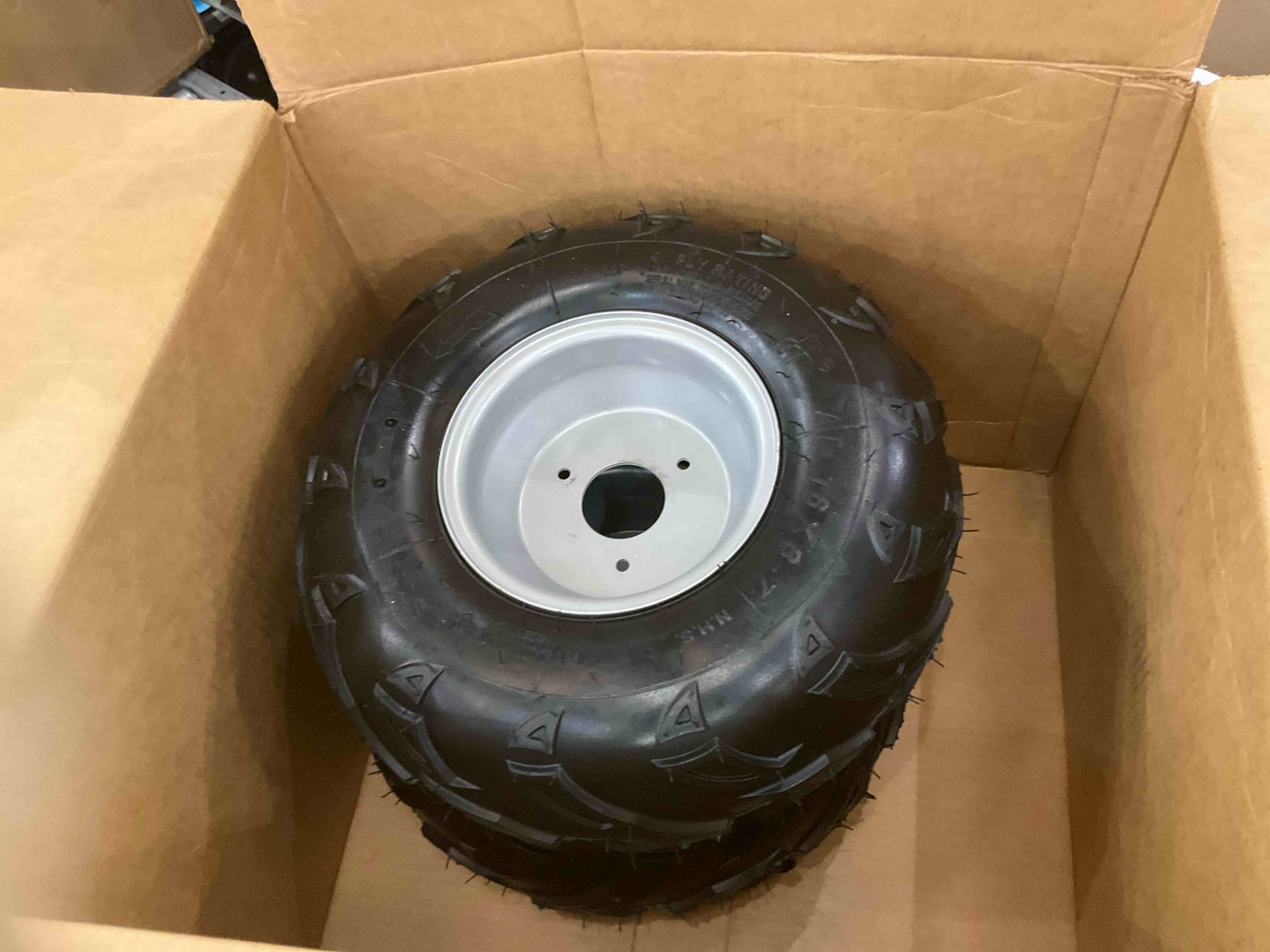 https://s3.amazonaws.com/lotting-images-prod/BargainHunt/EXS01234317_1712588515104.jpeg