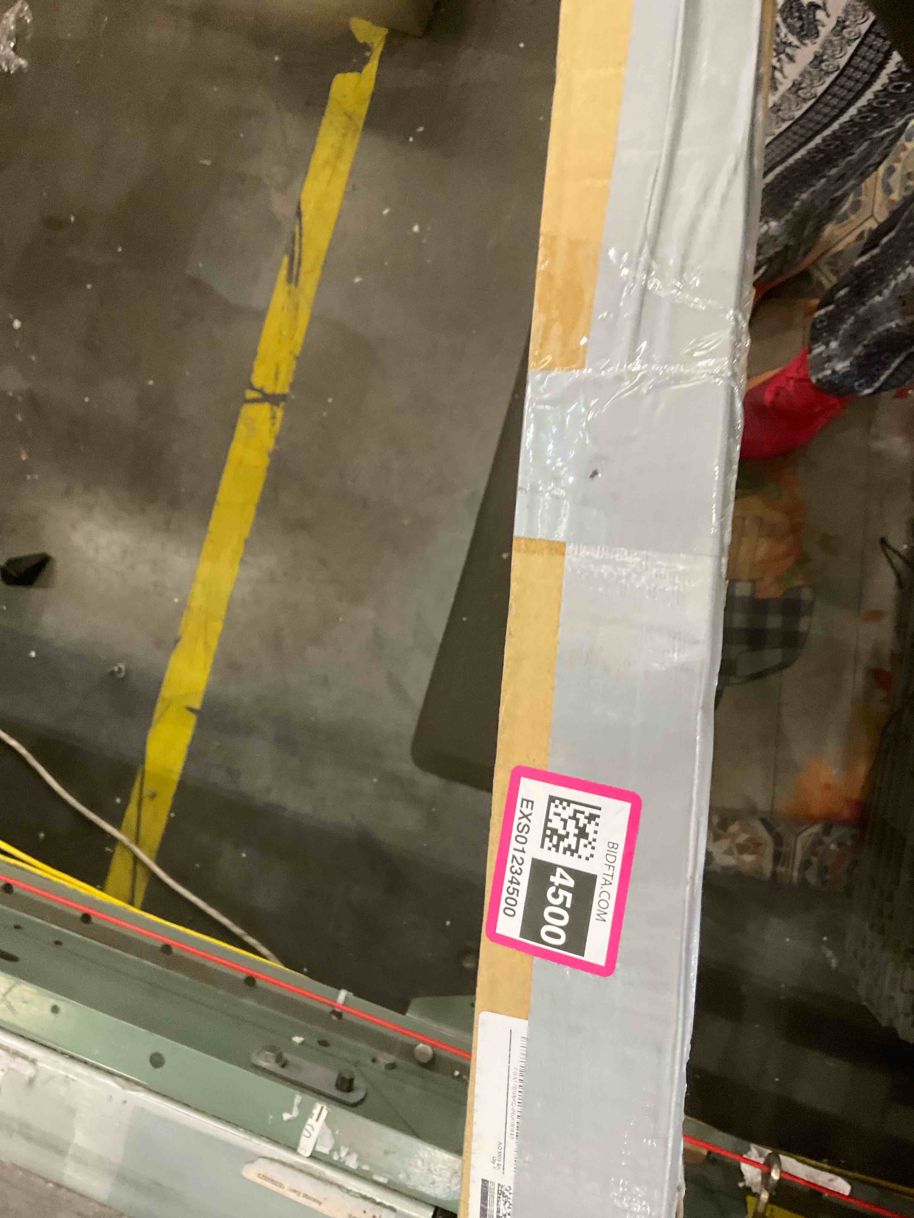 https://s3.amazonaws.com/lotting-images-prod/BargainHunt/EXS01234500_1712682792622.jpeg