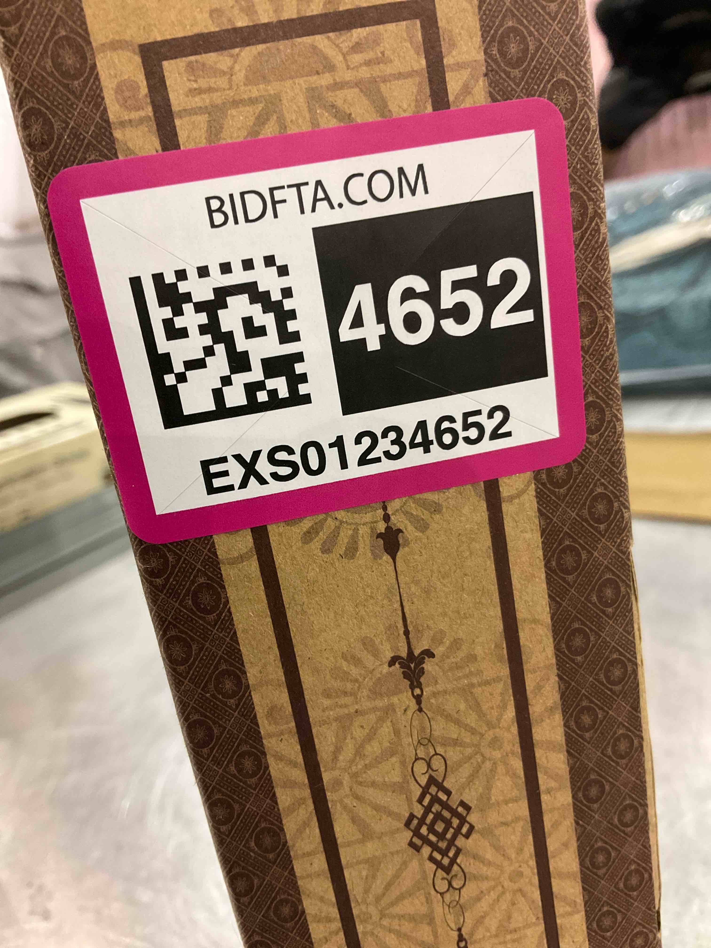 https://s3.amazonaws.com/lotting-images-prod/BargainHunt/EXS01234652_1712067151932.jpeg