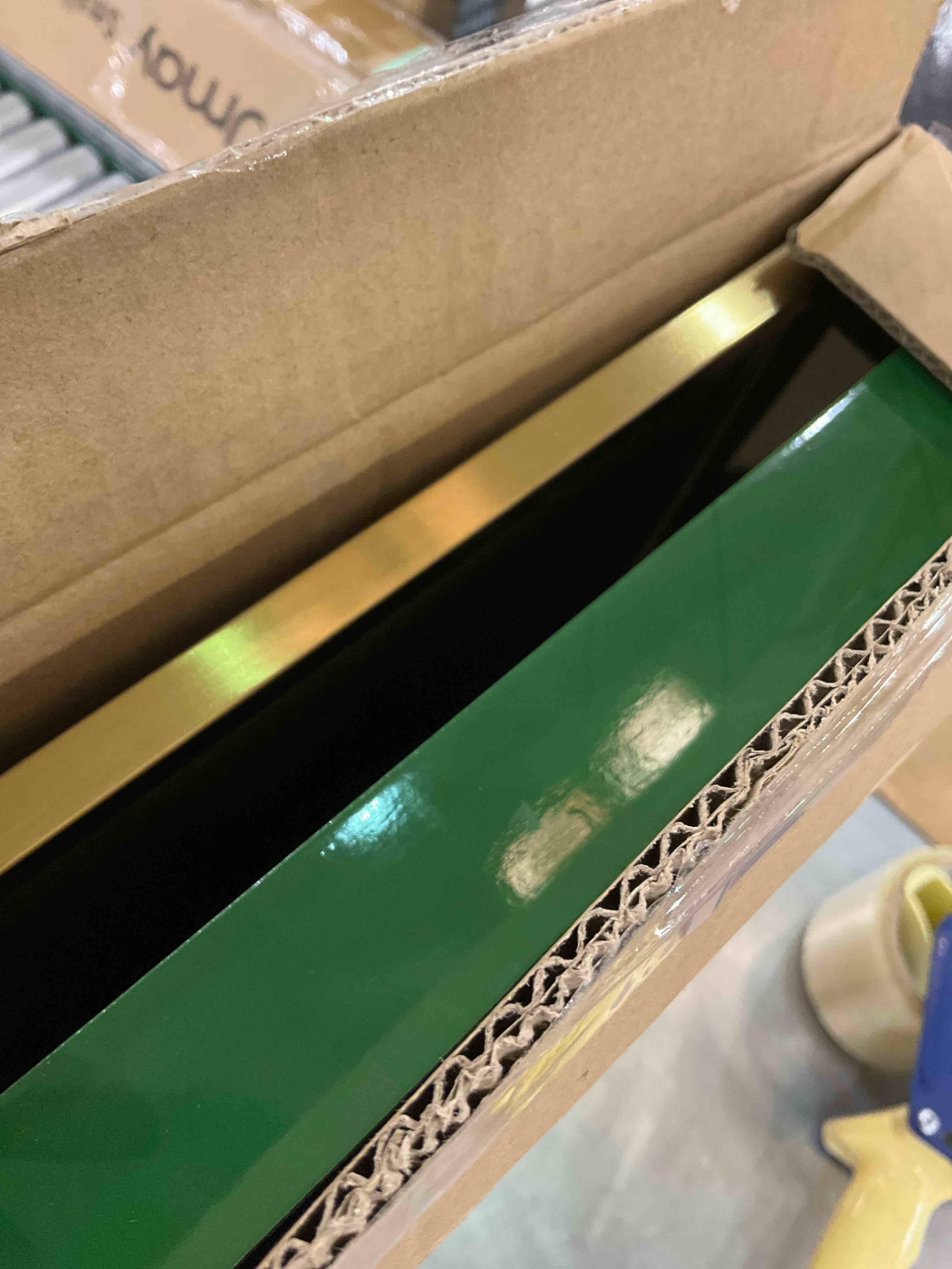 https://s3.amazonaws.com/lotting-images-prod/BargainHunt/EXS01234859_1712170211476.jpeg