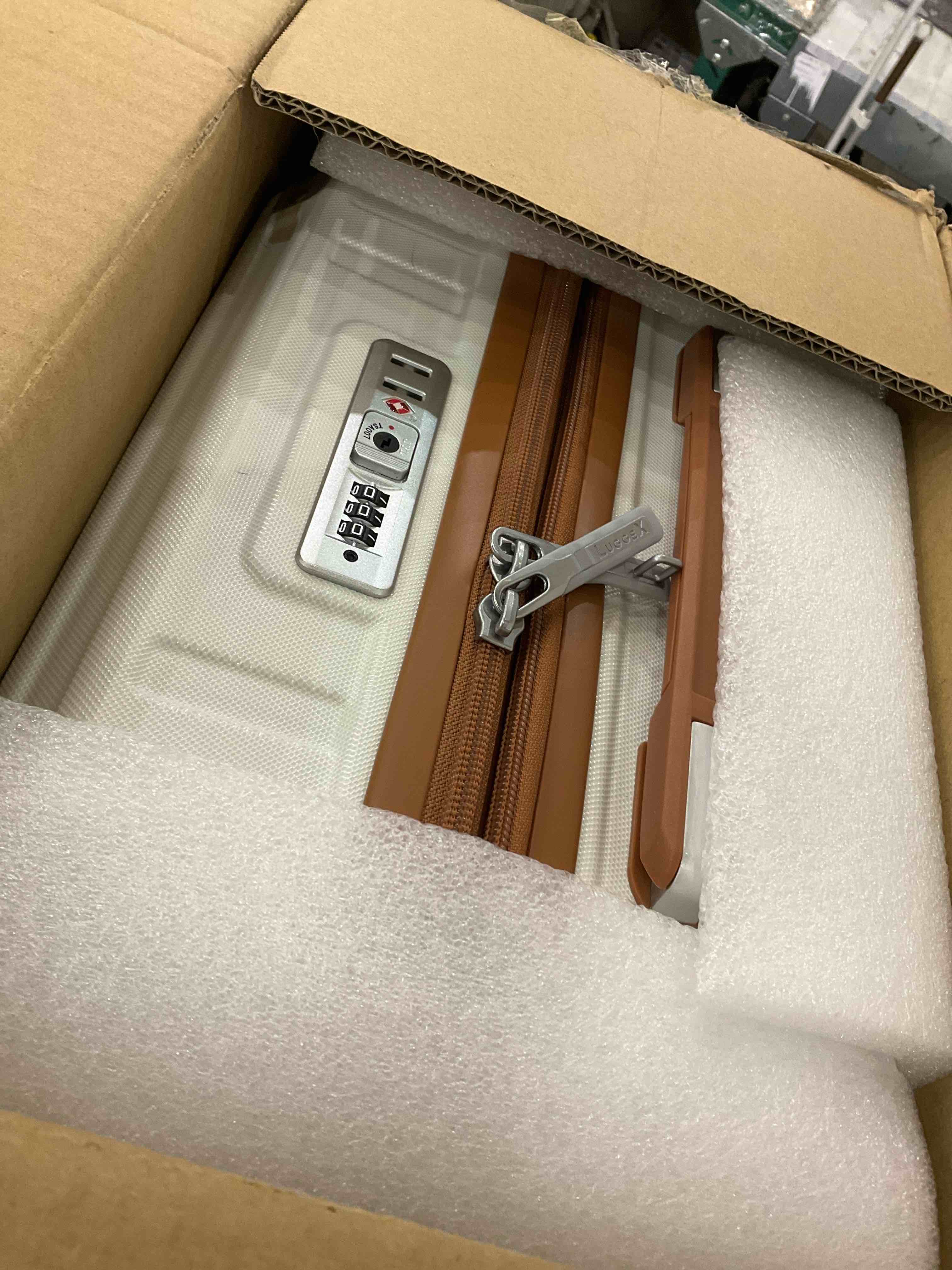 https://s3.amazonaws.com/lotting-images-prod/BargainHunt/EXS01234909_1712239462999.jpeg