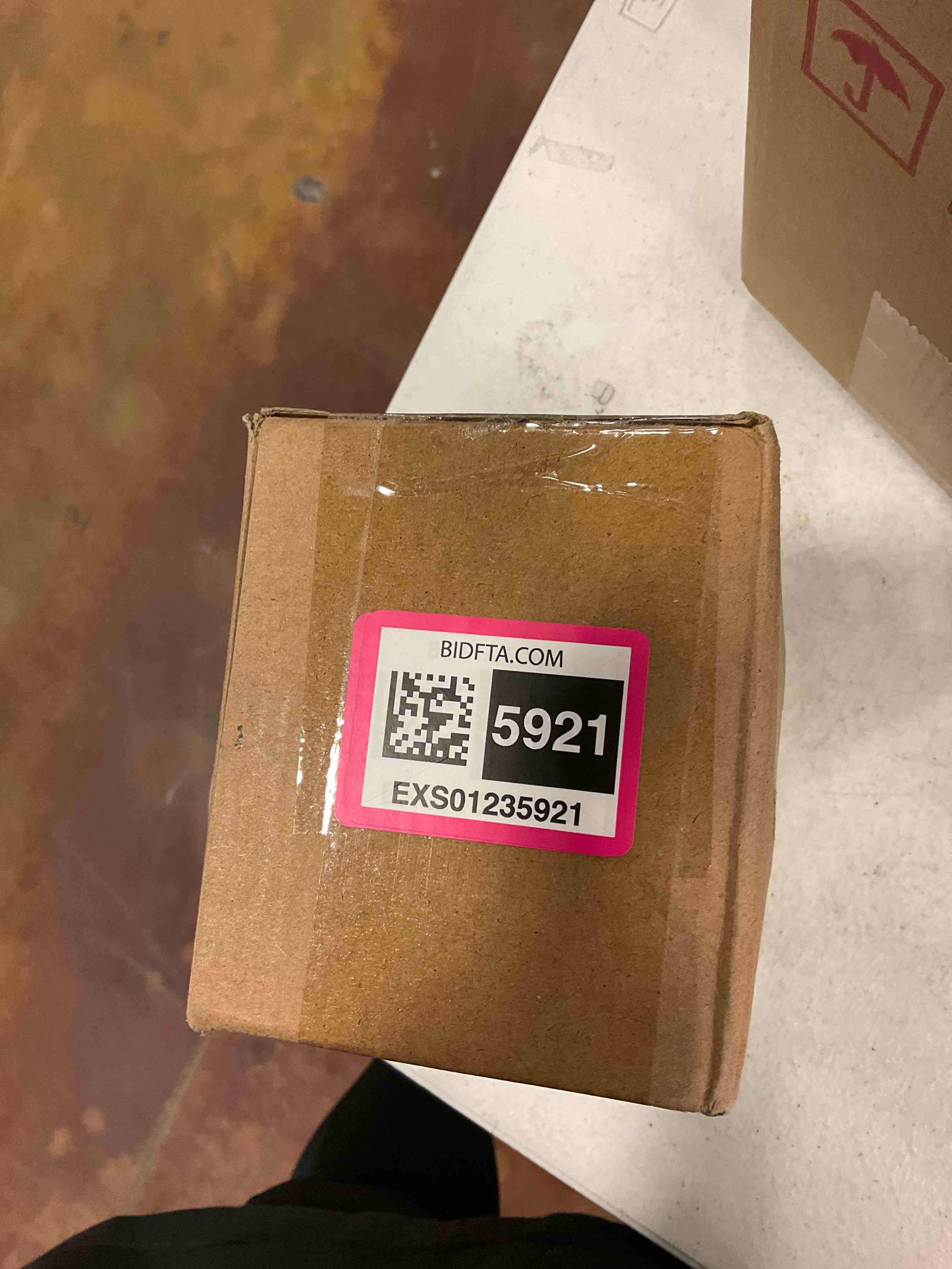 https://s3.amazonaws.com/lotting-images-prod/BargainHunt/EXS01235921_1717189531803.jpeg