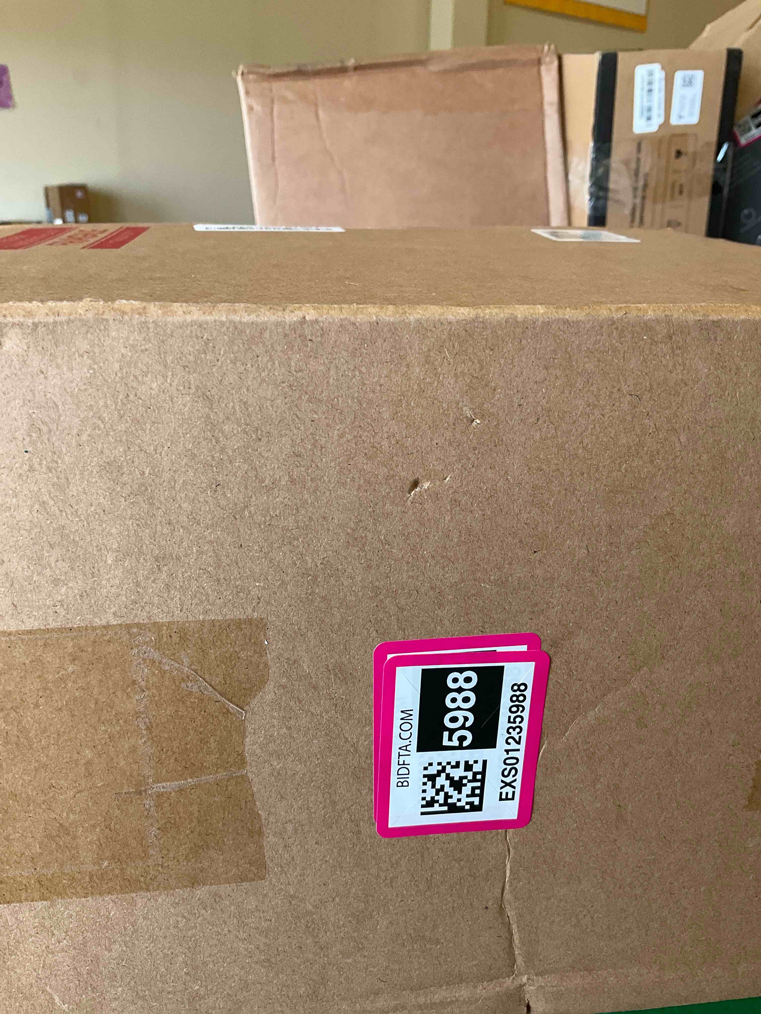 https://s3.amazonaws.com/lotting-images-prod/BargainHunt/EXS01235988_1718208005103.jpeg