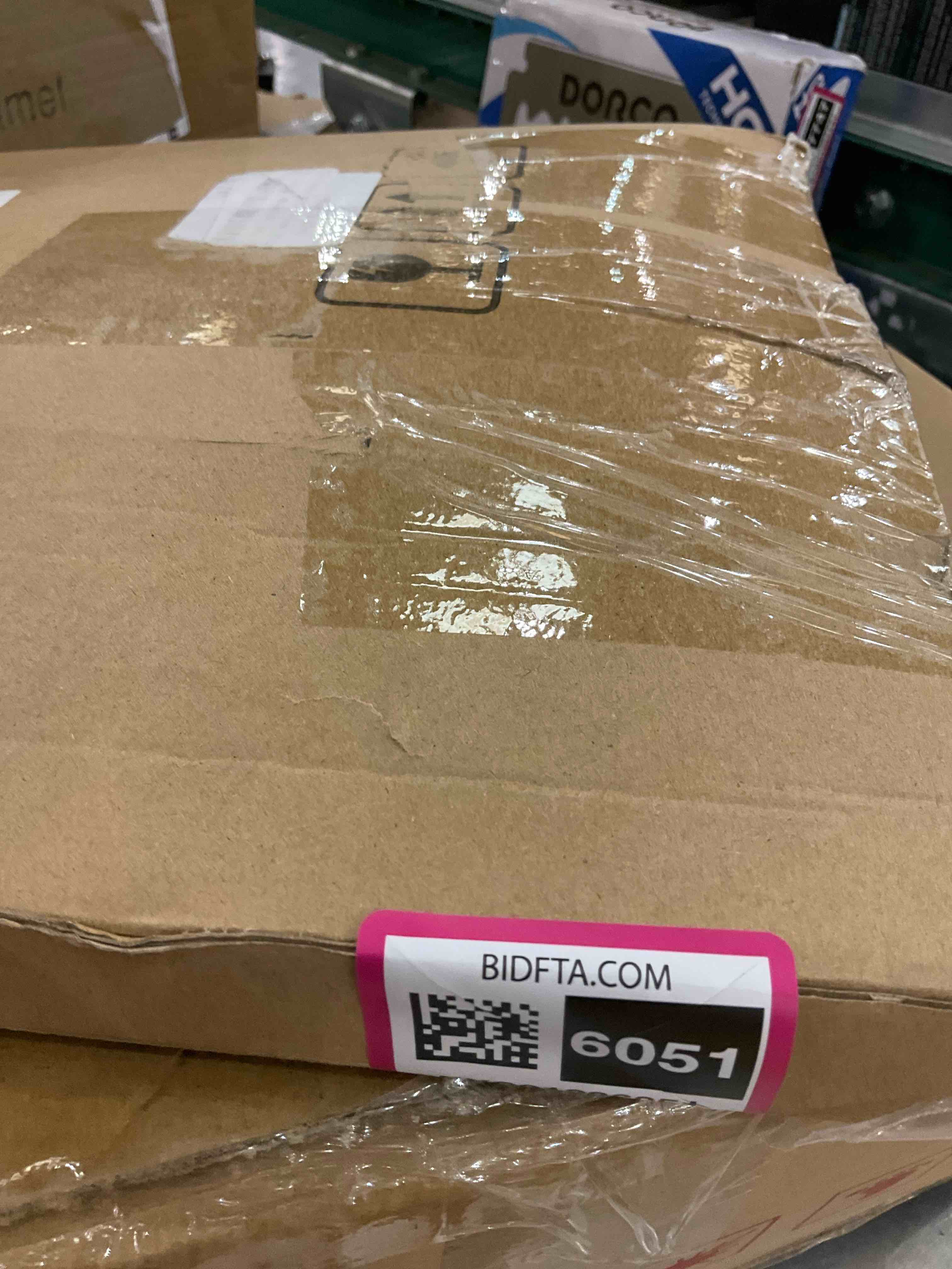 https://s3.amazonaws.com/lotting-images-prod/BargainHunt/EXS01236051_1713550123262.jpeg