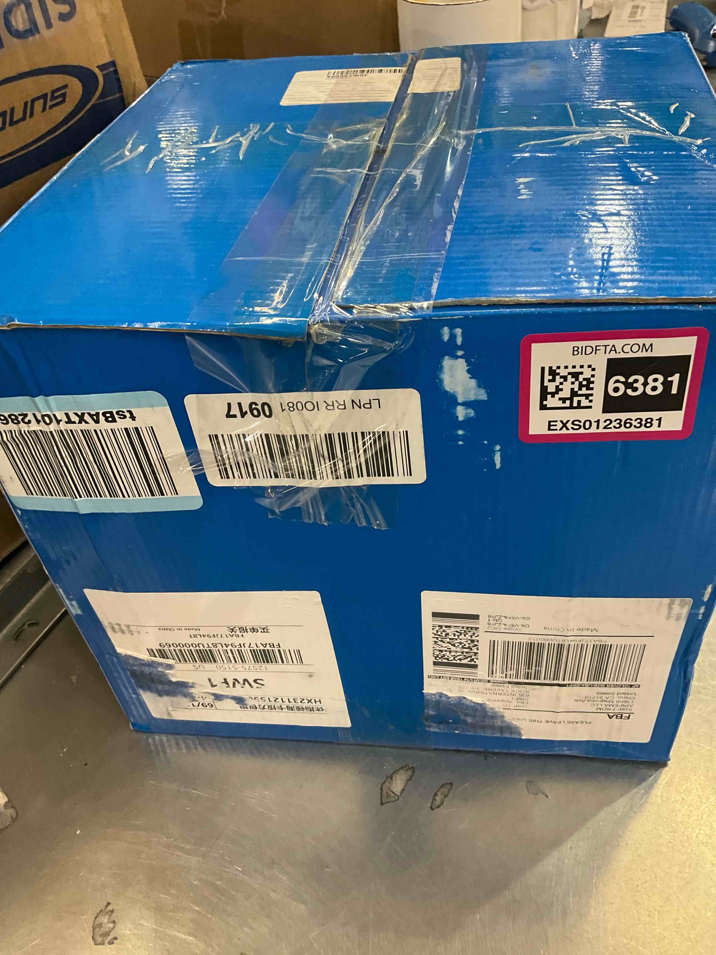 https://s3.amazonaws.com/lotting-images-prod/BargainHunt/EXS01236381_1713897664076.jpeg