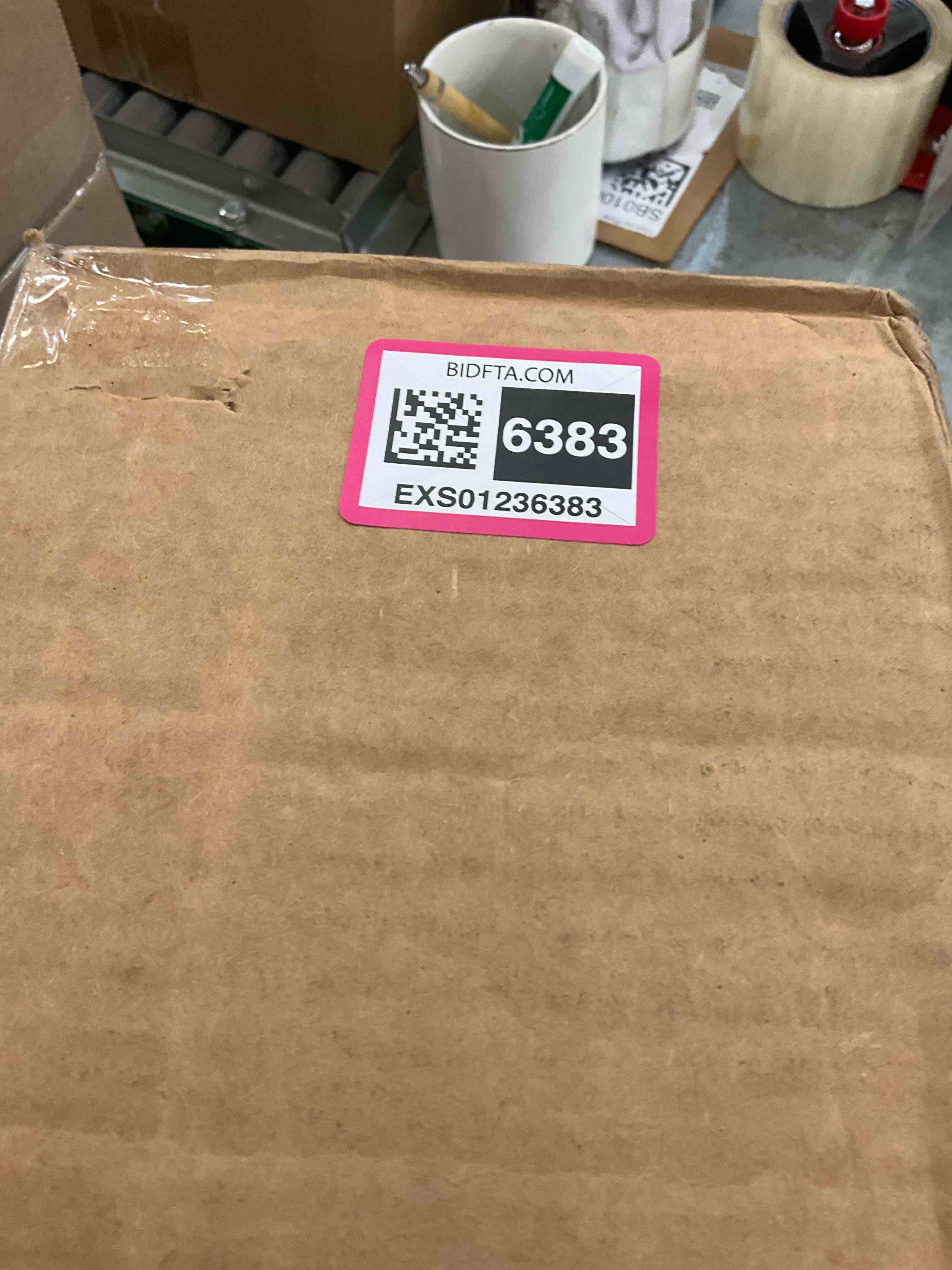 https://s3.amazonaws.com/lotting-images-prod/BargainHunt/EXS01236383_1713898022833.jpeg