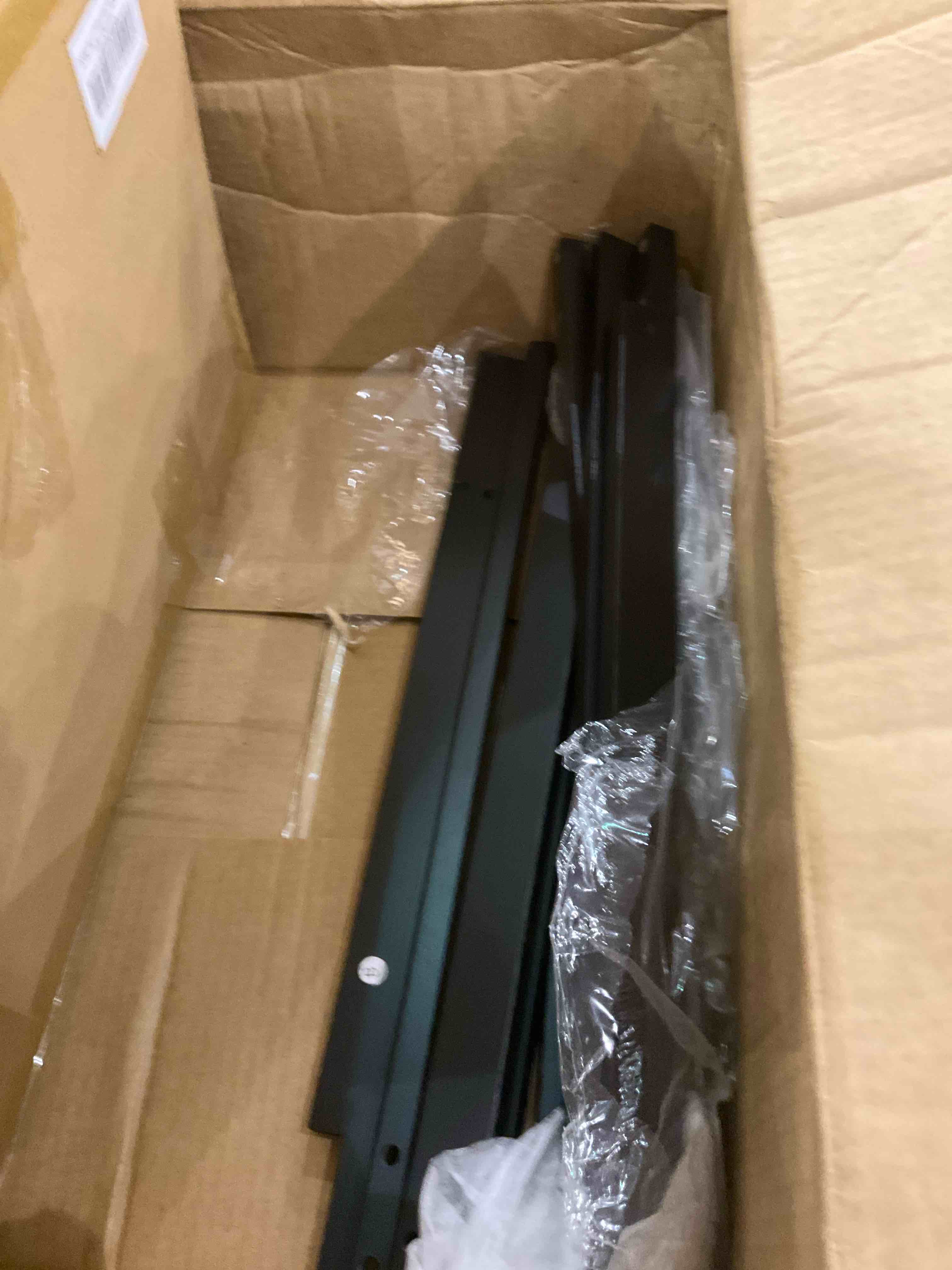 https://s3.amazonaws.com/lotting-images-prod/BargainHunt/EXS01236673_1715607404936.jpeg