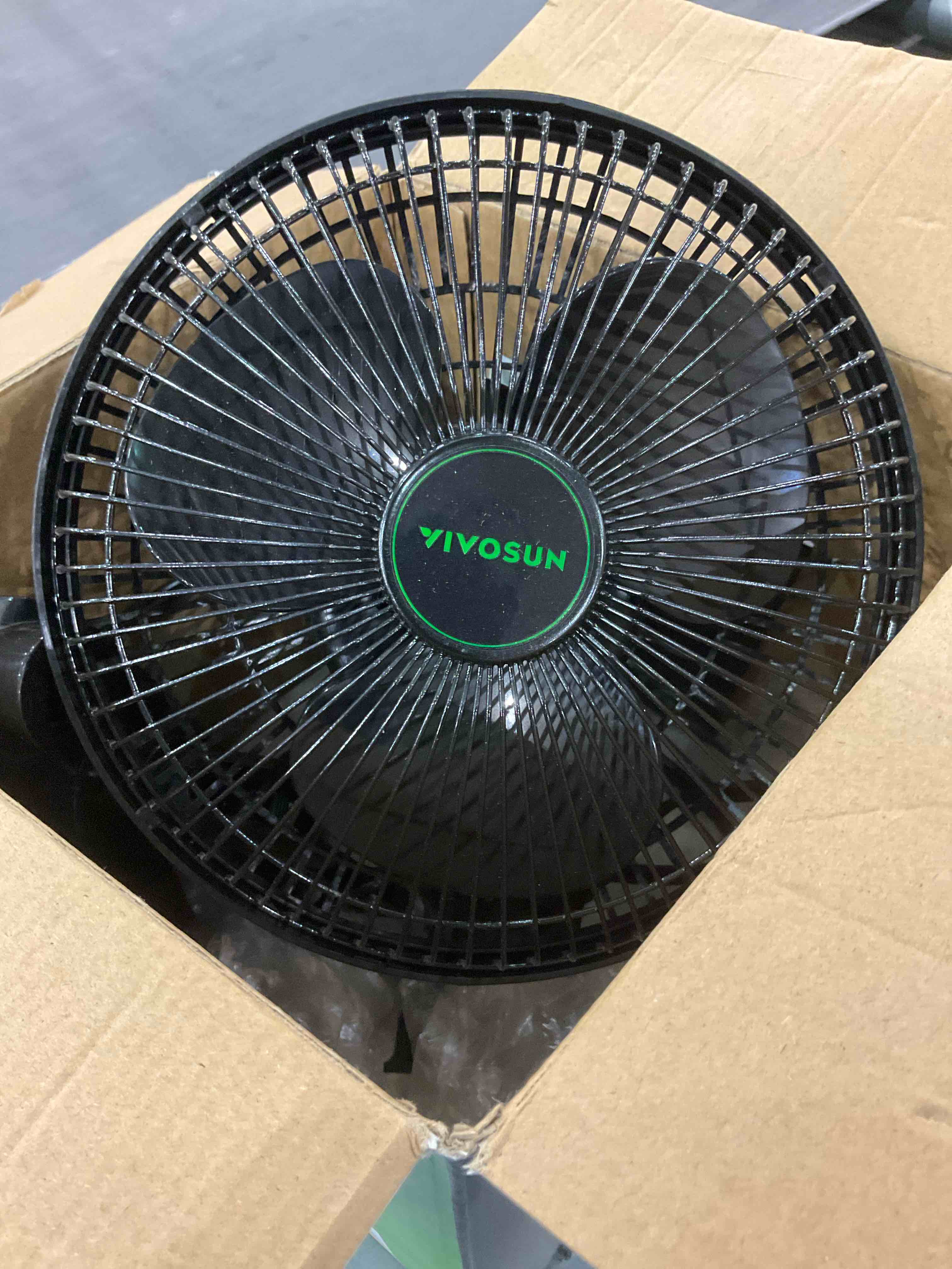 https://s3.amazonaws.com/lotting-images-prod/BargainHunt/EXS01236787_1715686143412.jpeg
