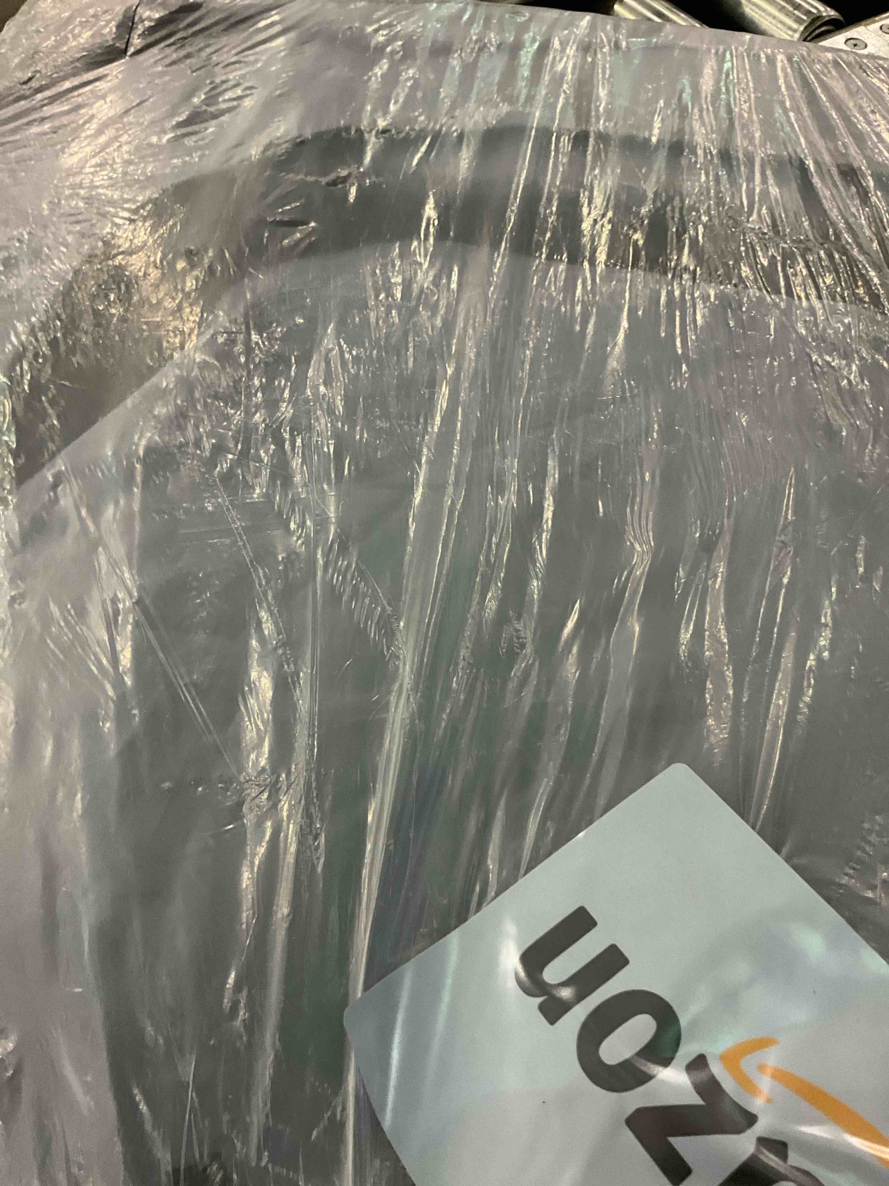 https://s3.amazonaws.com/lotting-images-prod/BargainHunt/EXS01236842_1715772187227.jpeg