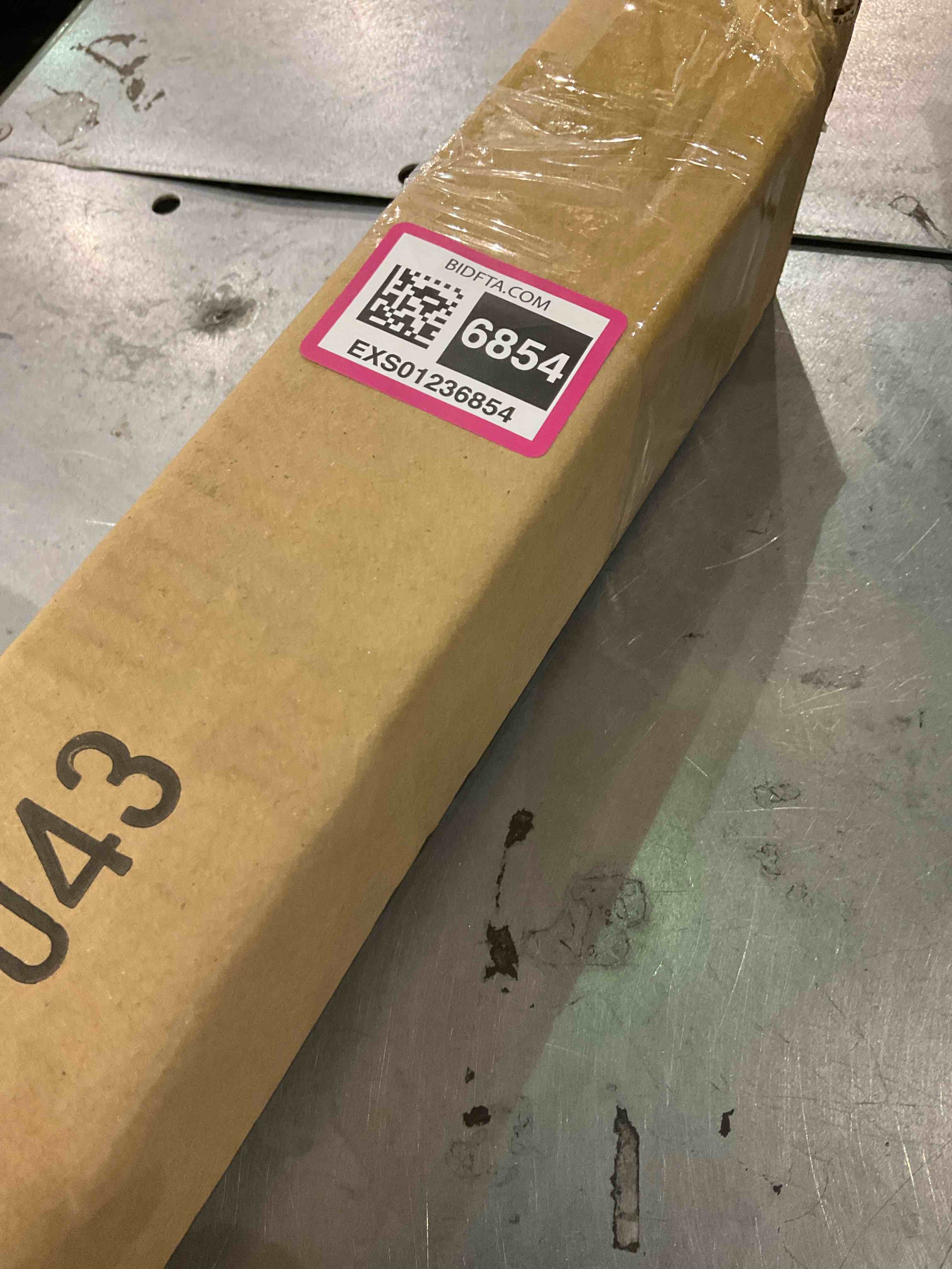 https://s3.amazonaws.com/lotting-images-prod/BargainHunt/EXS01236854_1715774171767.jpeg