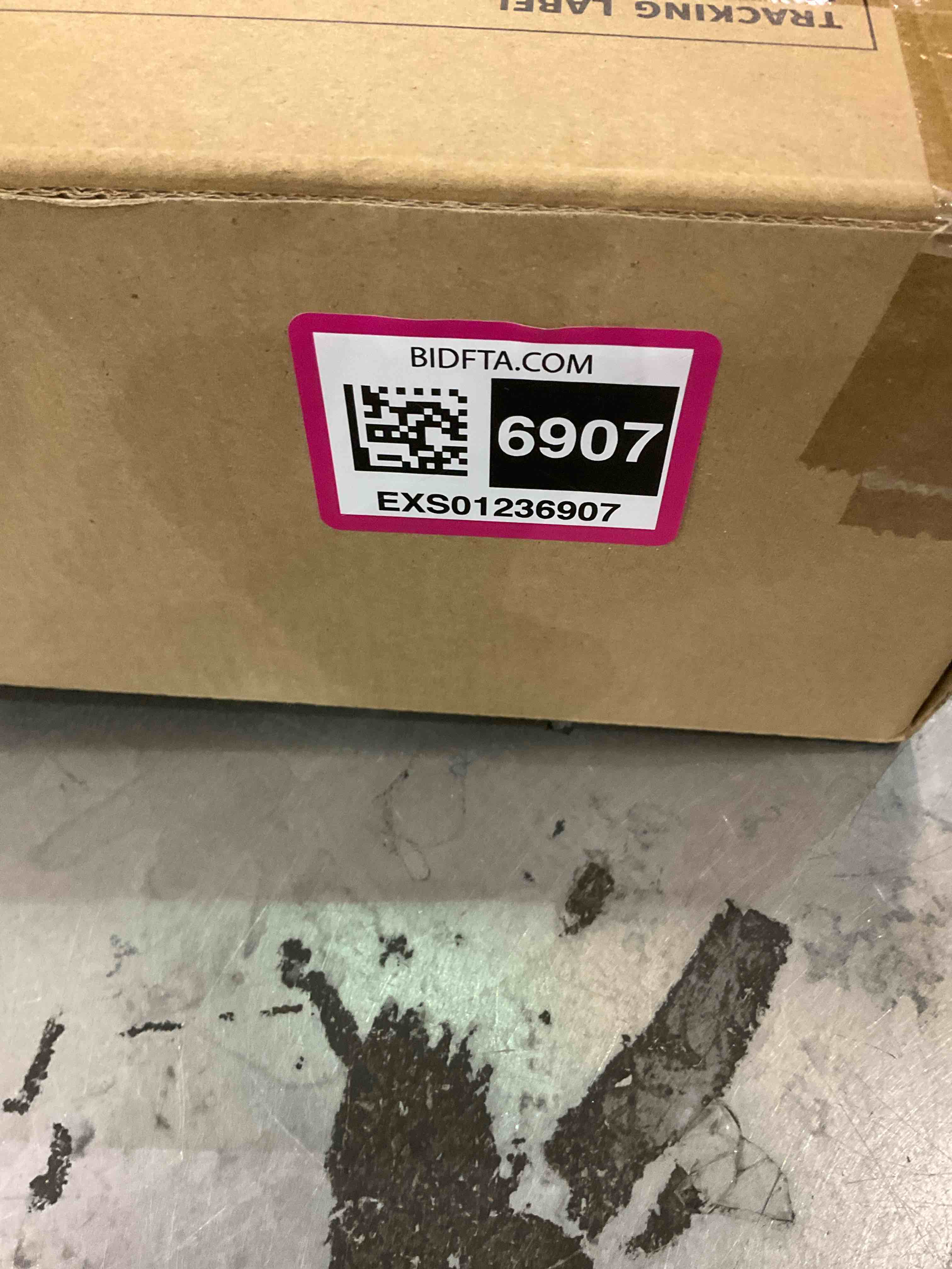 https://s3.amazonaws.com/lotting-images-prod/BargainHunt/EXS01236907_1715783139858.jpeg