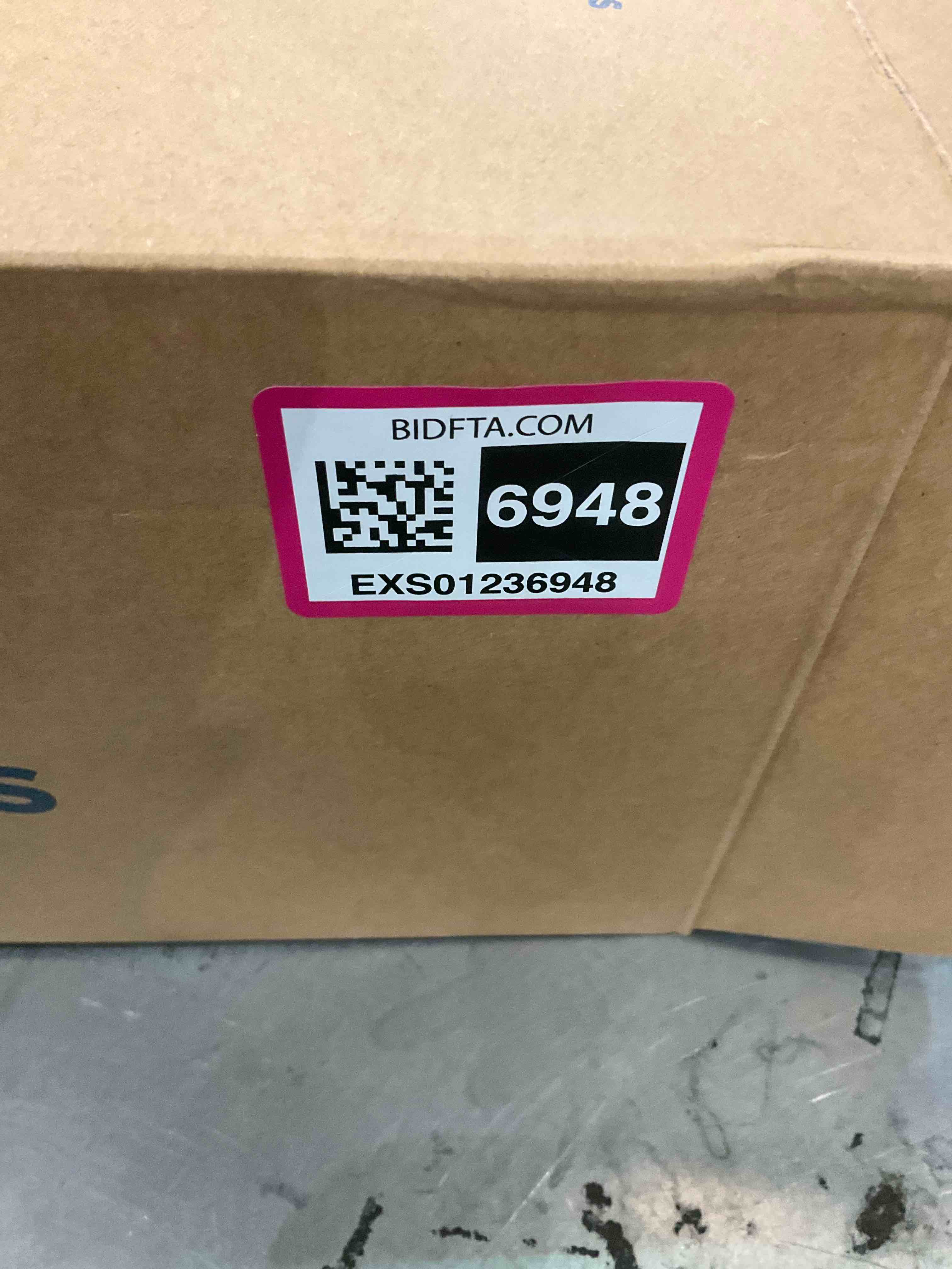 https://s3.amazonaws.com/lotting-images-prod/BargainHunt/EXS01236948_1715792020520.jpeg
