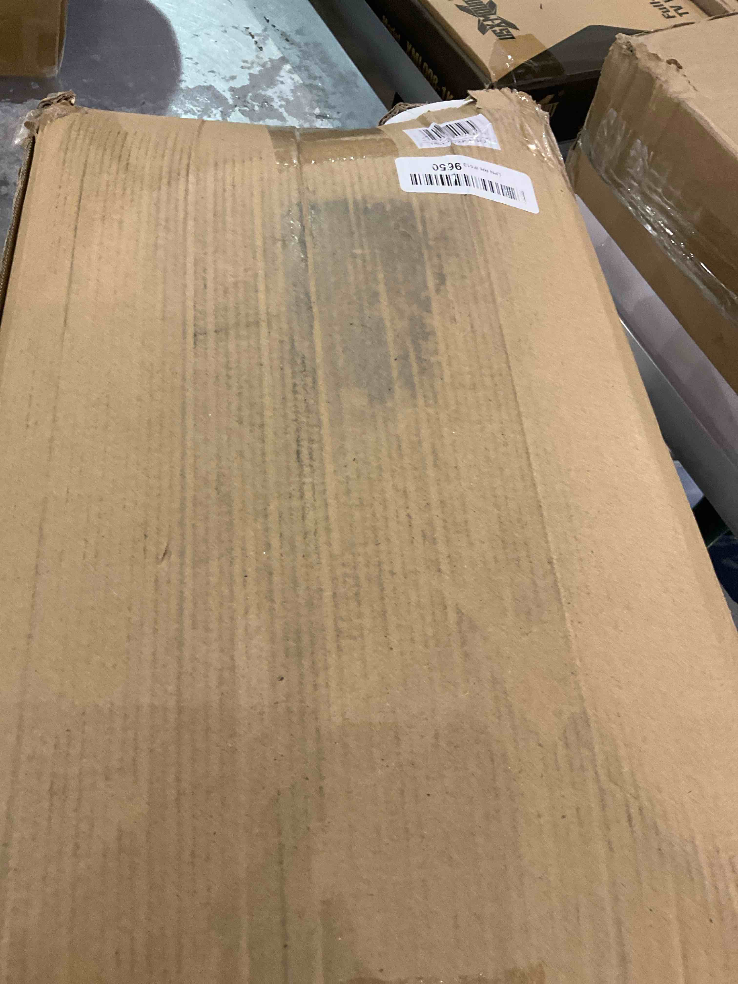 https://s3.amazonaws.com/lotting-images-prod/BargainHunt/EXS01237118_1712578855427.jpeg