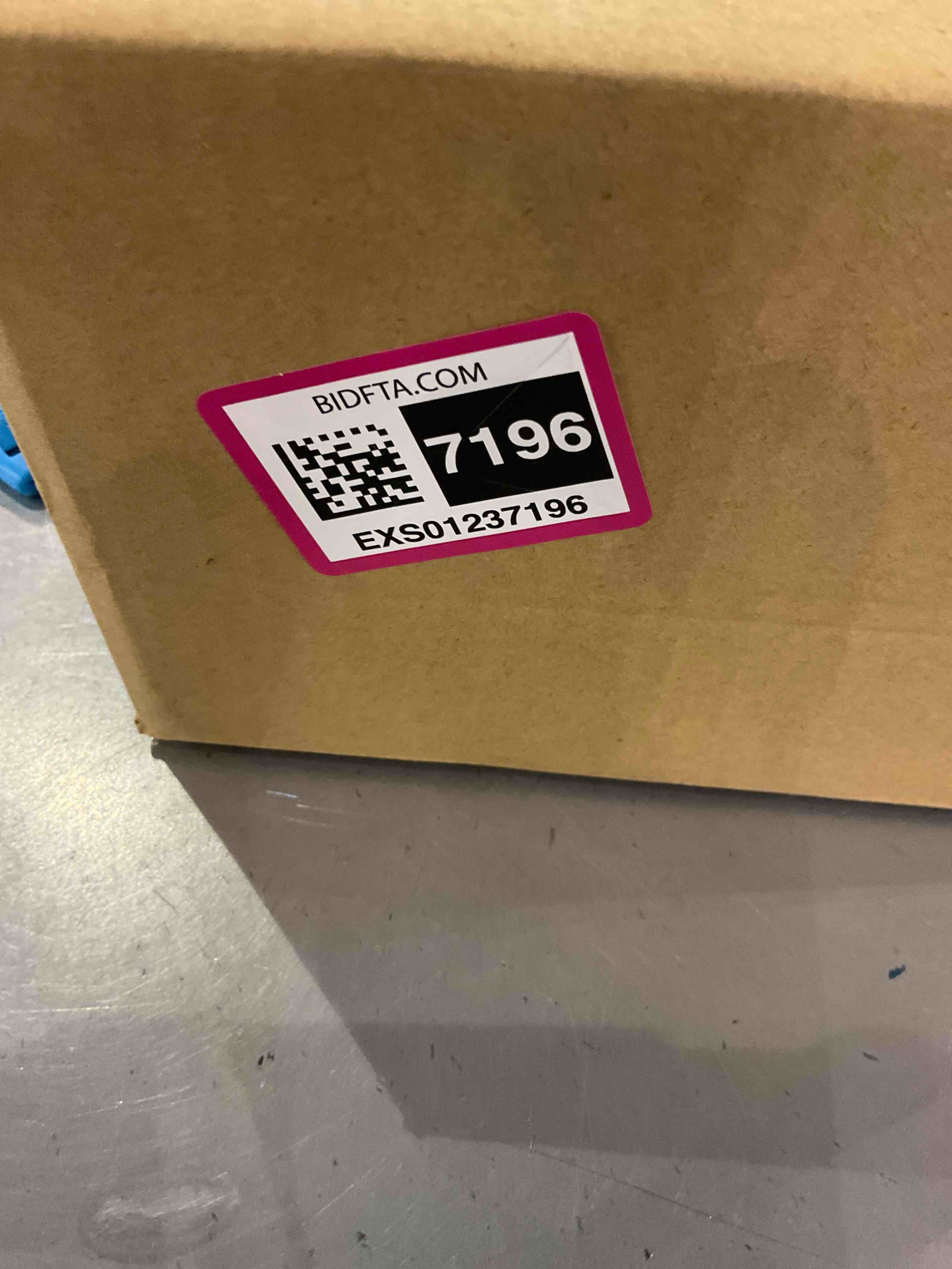 https://s3.amazonaws.com/lotting-images-prod/BargainHunt/EXS01237196_1712666515152.jpeg