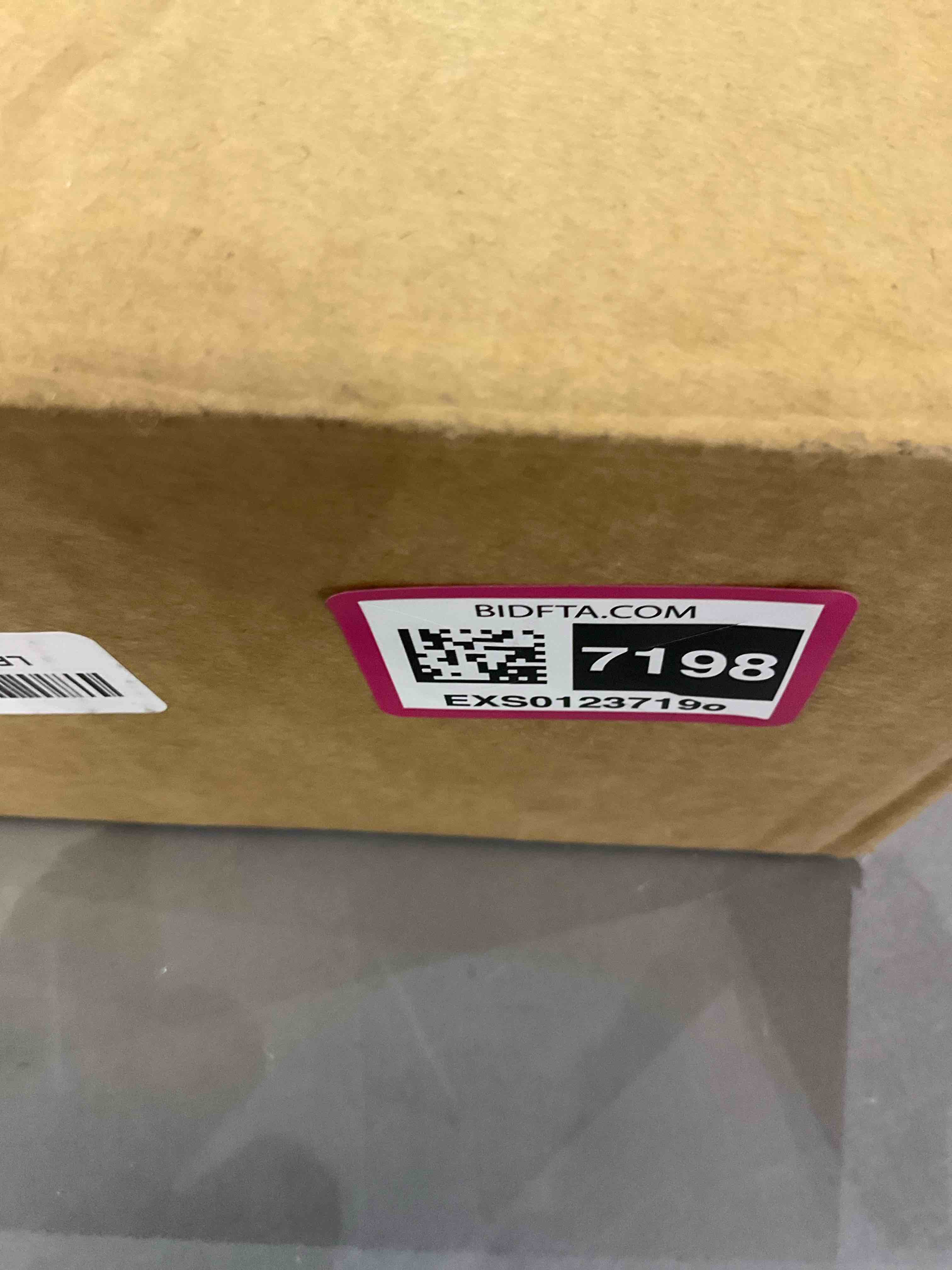 https://s3.amazonaws.com/lotting-images-prod/BargainHunt/EXS01237198_1712666694984.jpeg