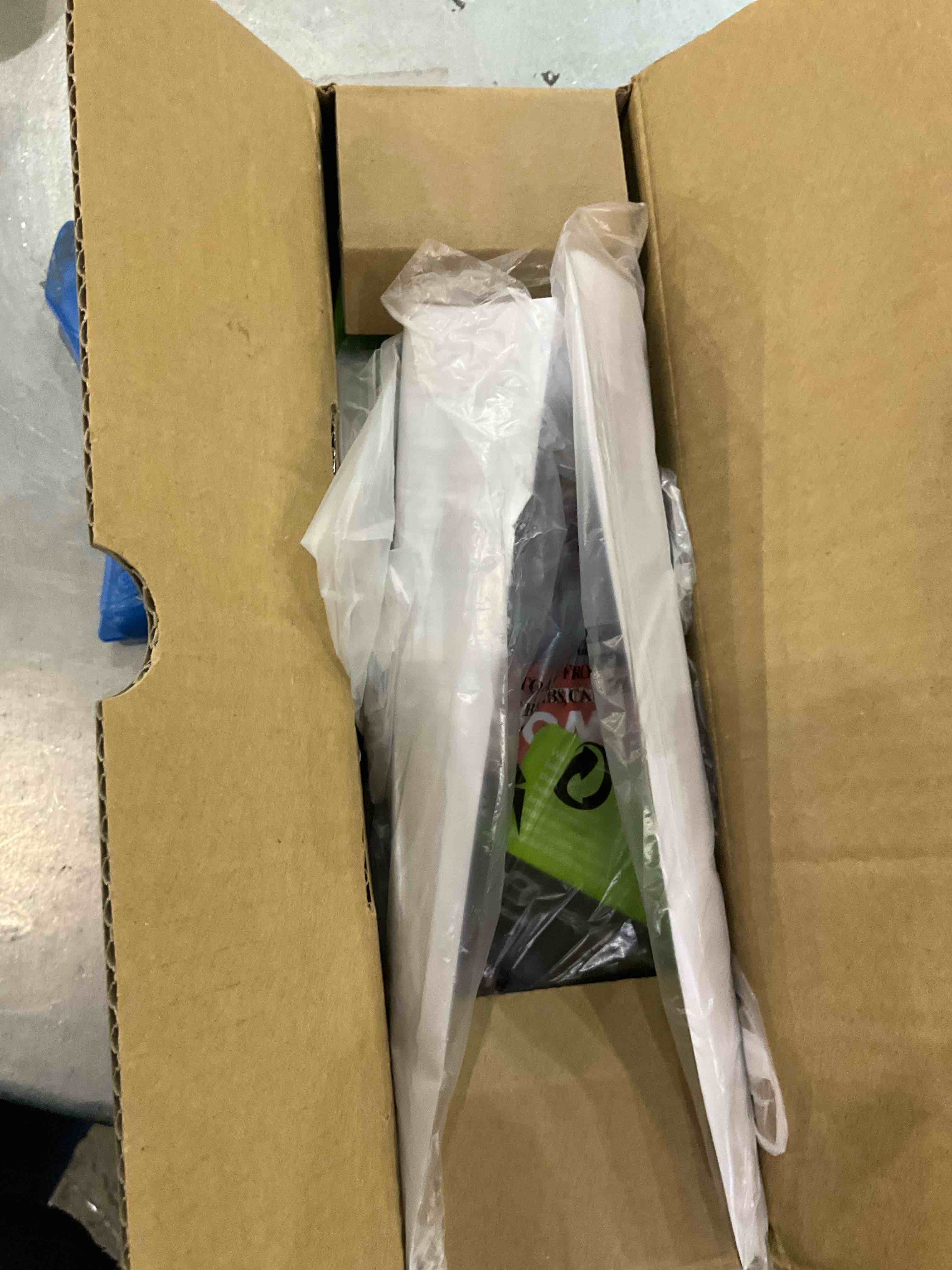 https://s3.amazonaws.com/lotting-images-prod/BargainHunt/EXS01237201_1712666928864.jpeg