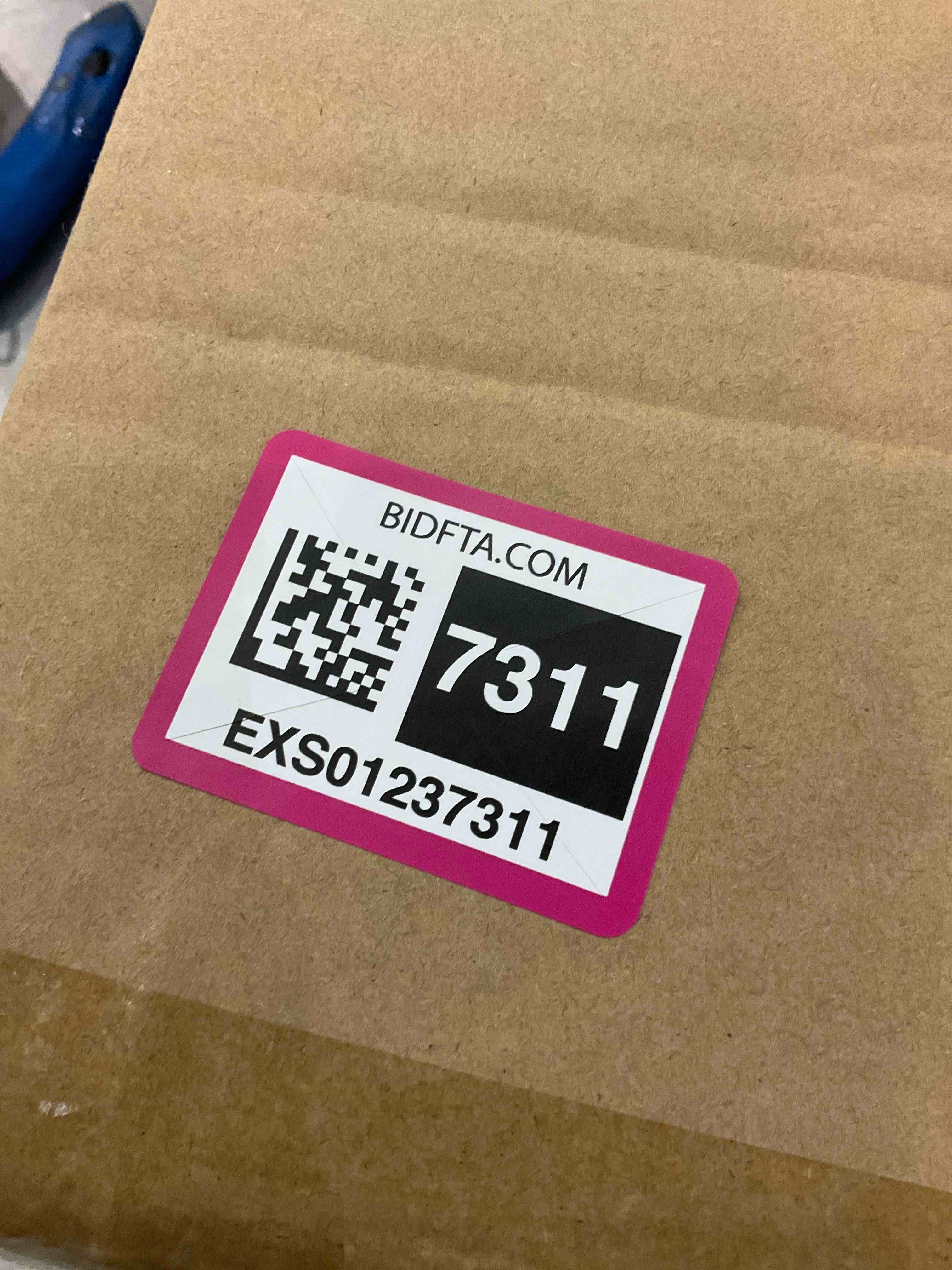 https://s3.amazonaws.com/lotting-images-prod/BargainHunt/EXS01237311_1712747917285.jpeg