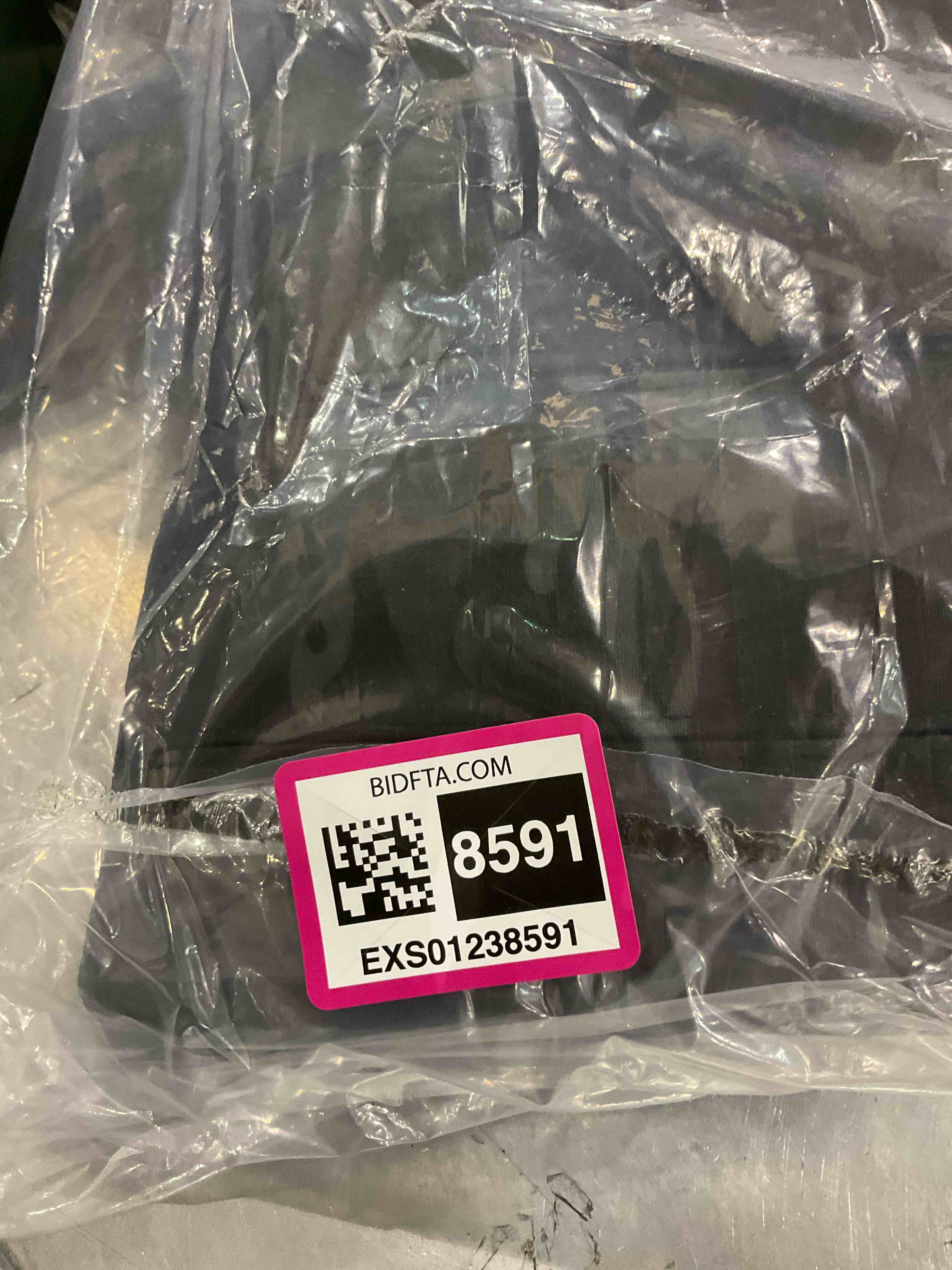 https://s3.amazonaws.com/lotting-images-prod/BargainHunt/EXS01238591_1716549385104.jpeg
