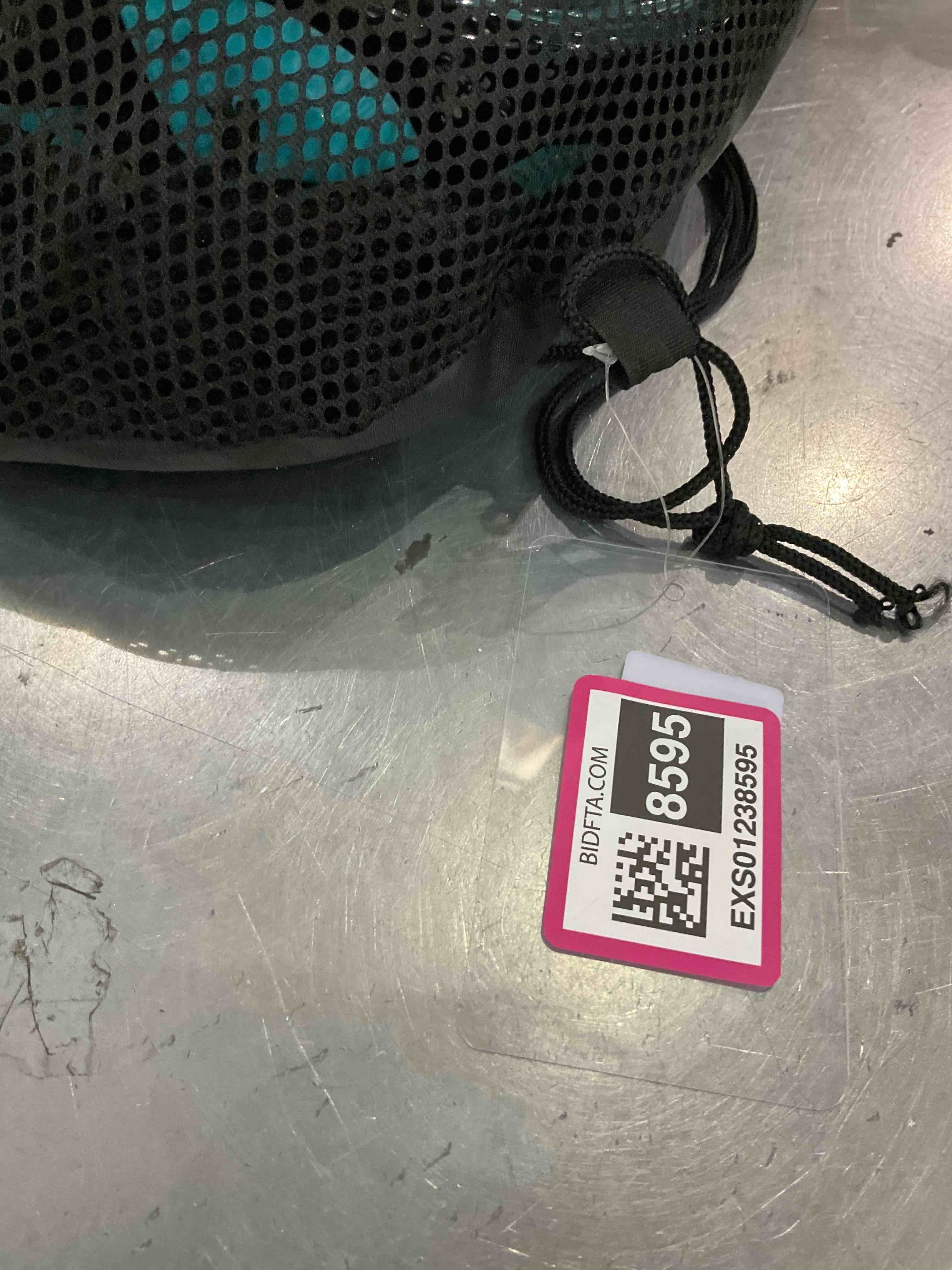 https://s3.amazonaws.com/lotting-images-prod/BargainHunt/EXS01238595_1716549700521.jpeg