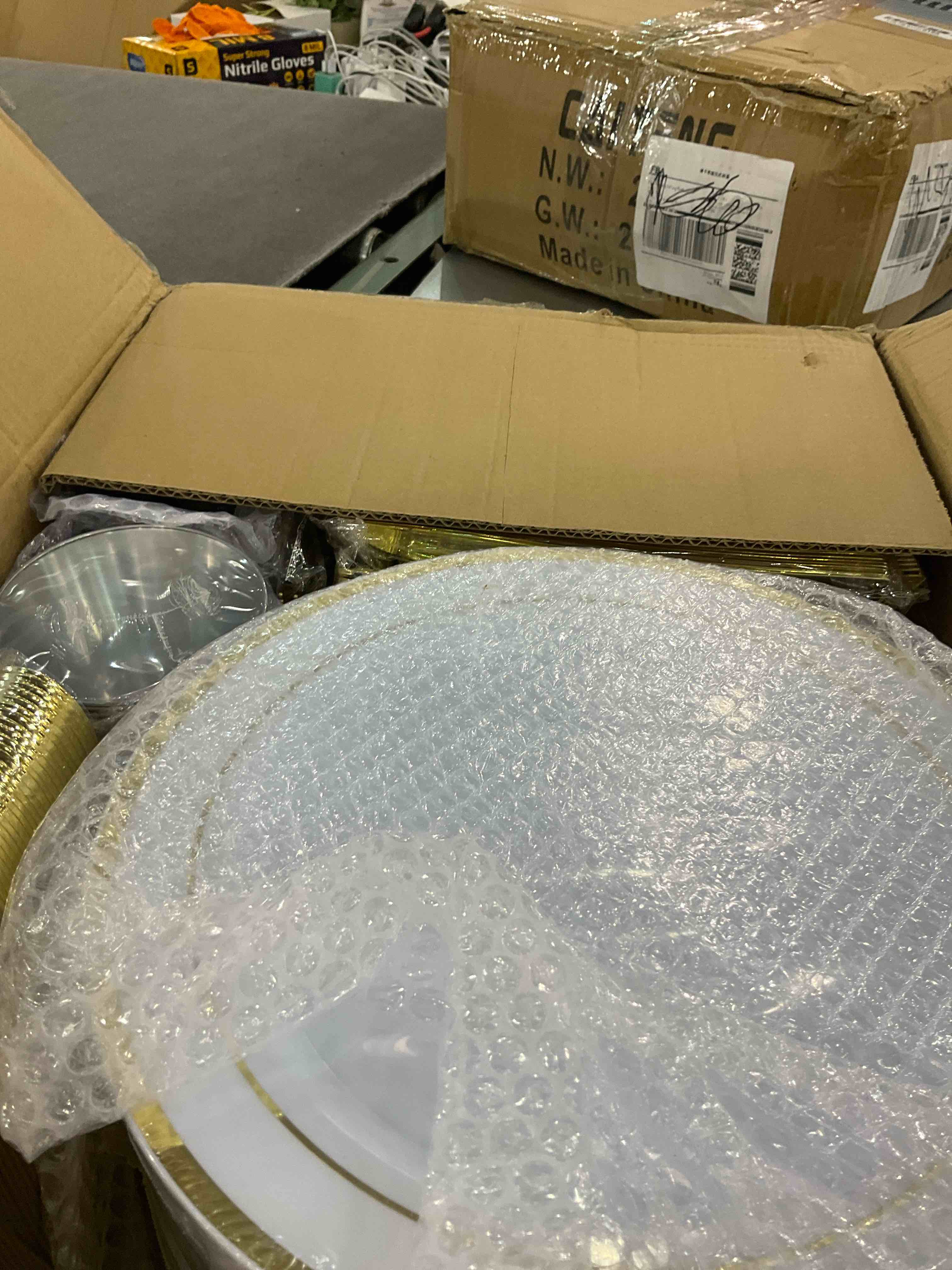 https://s3.amazonaws.com/lotting-images-prod/BargainHunt/EXS01238619_1716551600715.jpeg