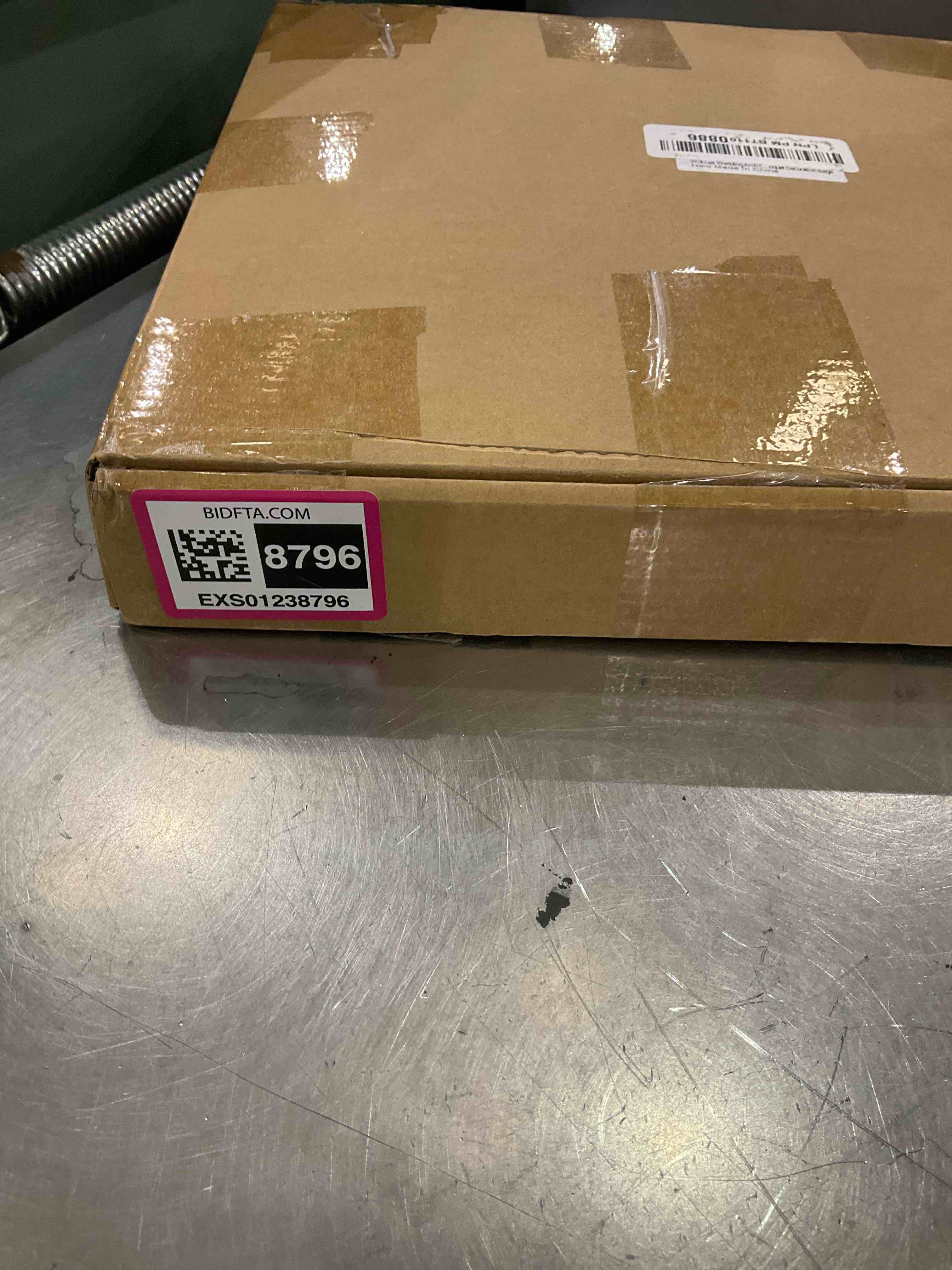 https://s3.amazonaws.com/lotting-images-prod/BargainHunt/EXS01238796_1716899427923.jpeg