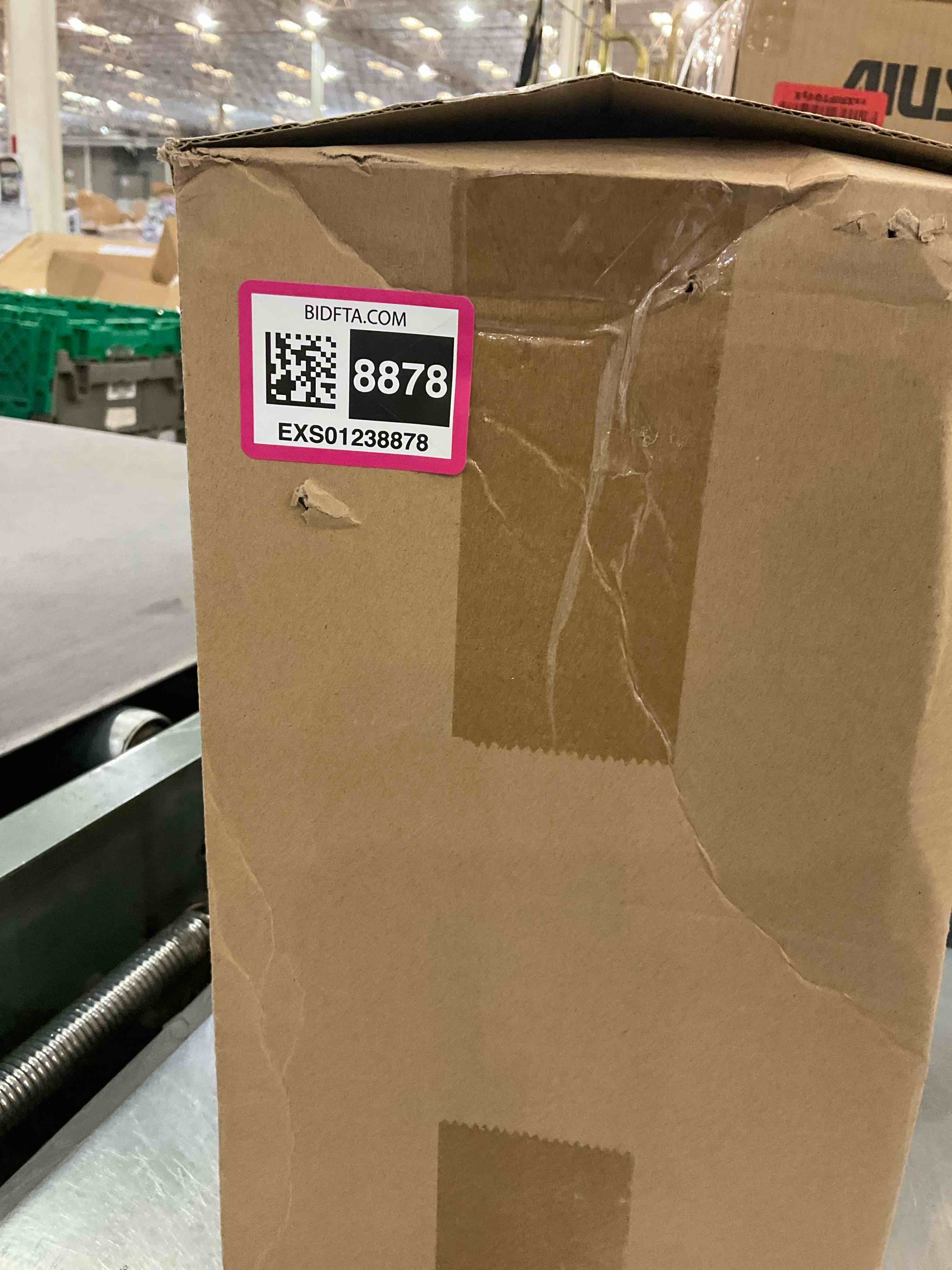 https://s3.amazonaws.com/lotting-images-prod/BargainHunt/EXS01238878_1716909511605.jpeg
