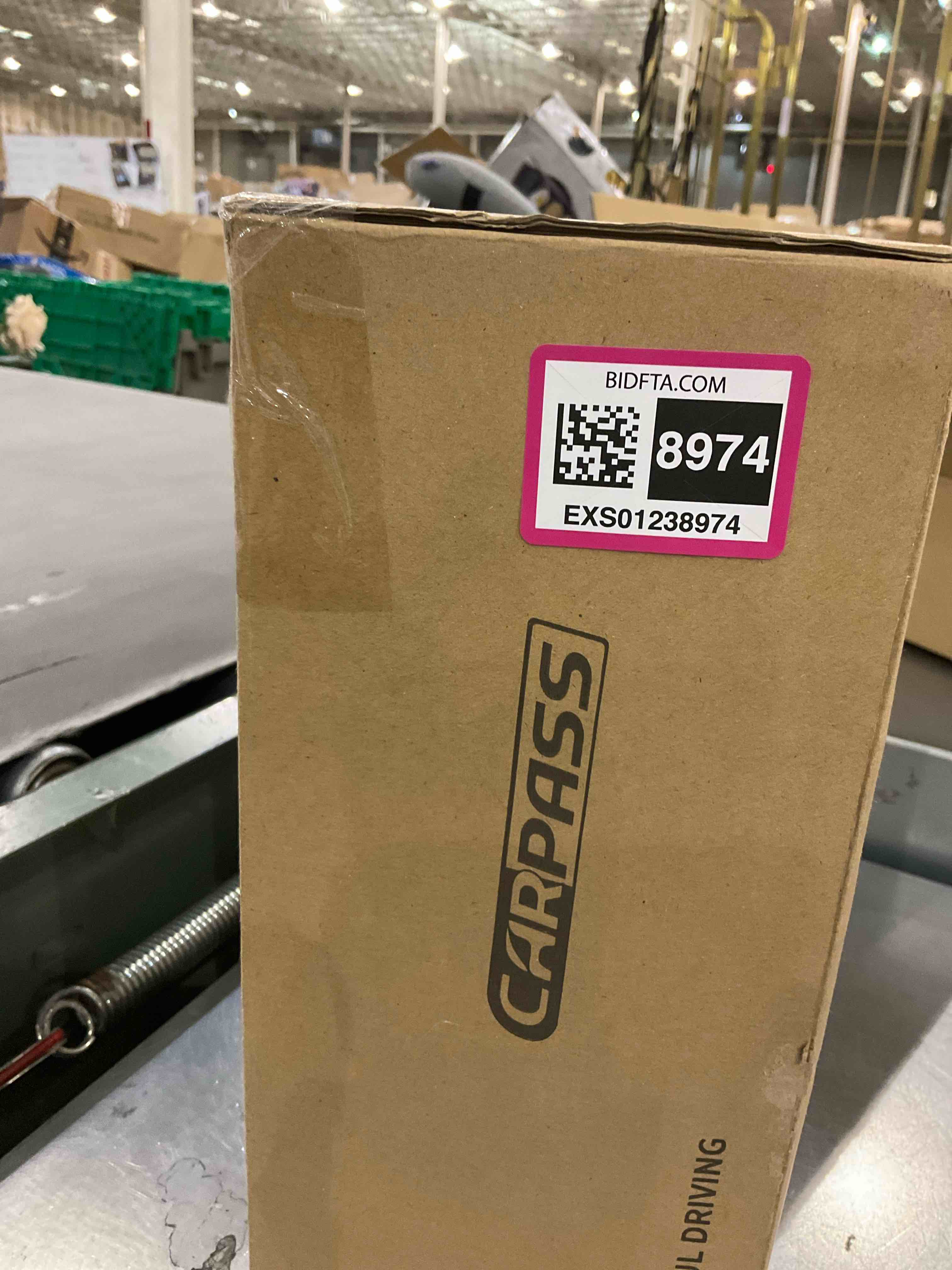 https://s3.amazonaws.com/lotting-images-prod/BargainHunt/EXS01238974_1716982784514.jpeg