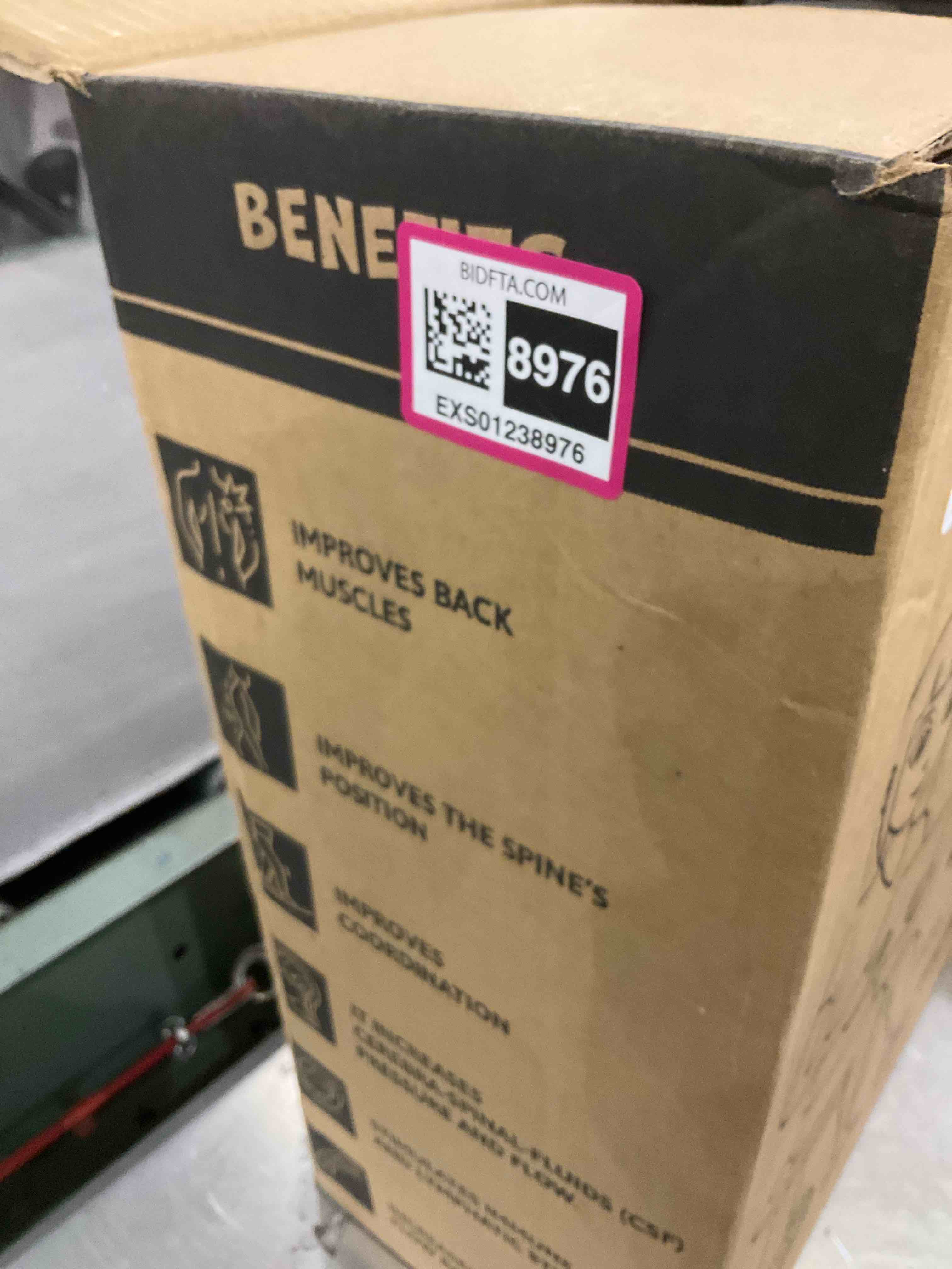 https://s3.amazonaws.com/lotting-images-prod/BargainHunt/EXS01238976_1716983193489.jpeg