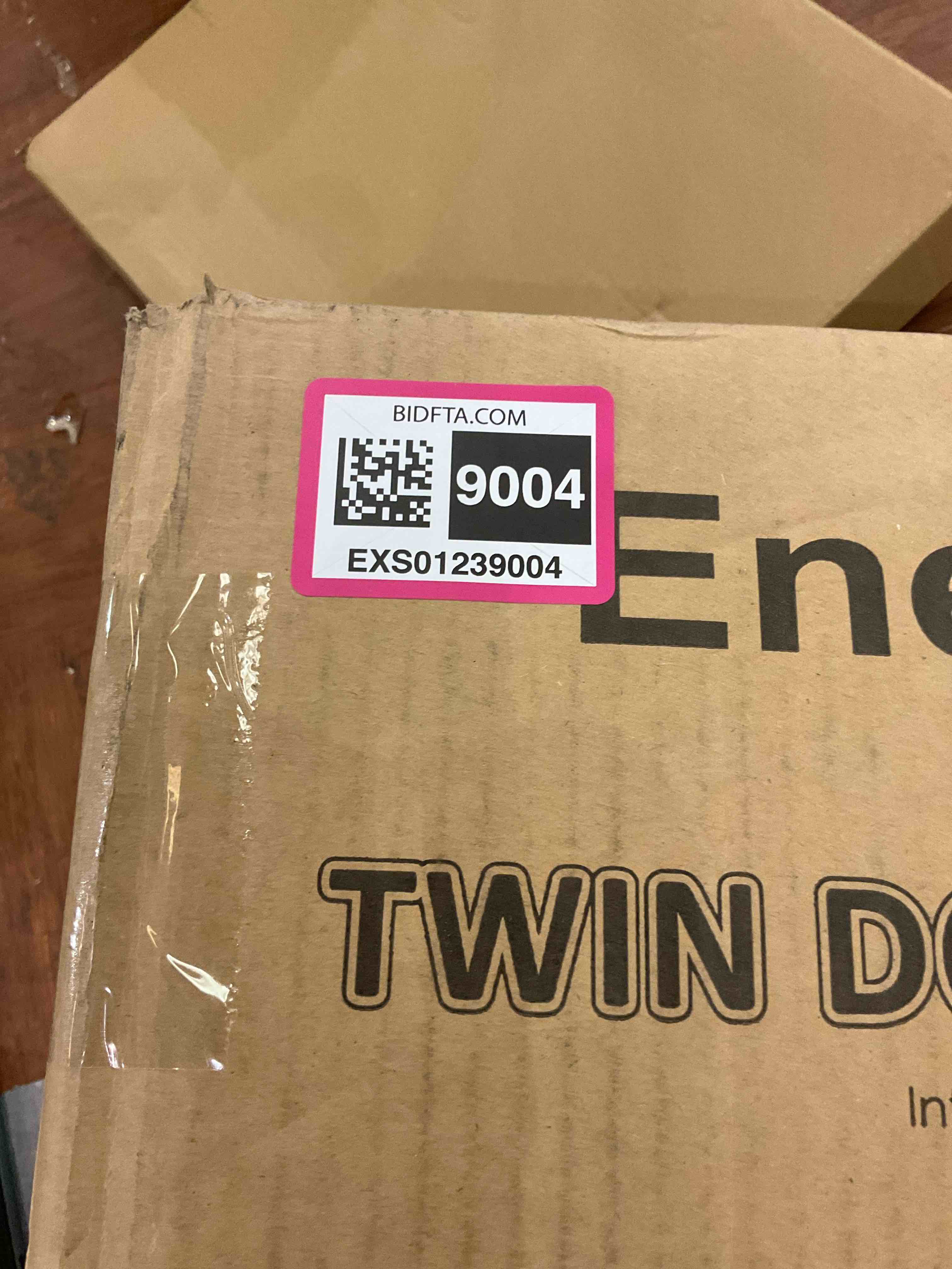 https://s3.amazonaws.com/lotting-images-prod/BargainHunt/EXS01239004_1712768356569.jpeg